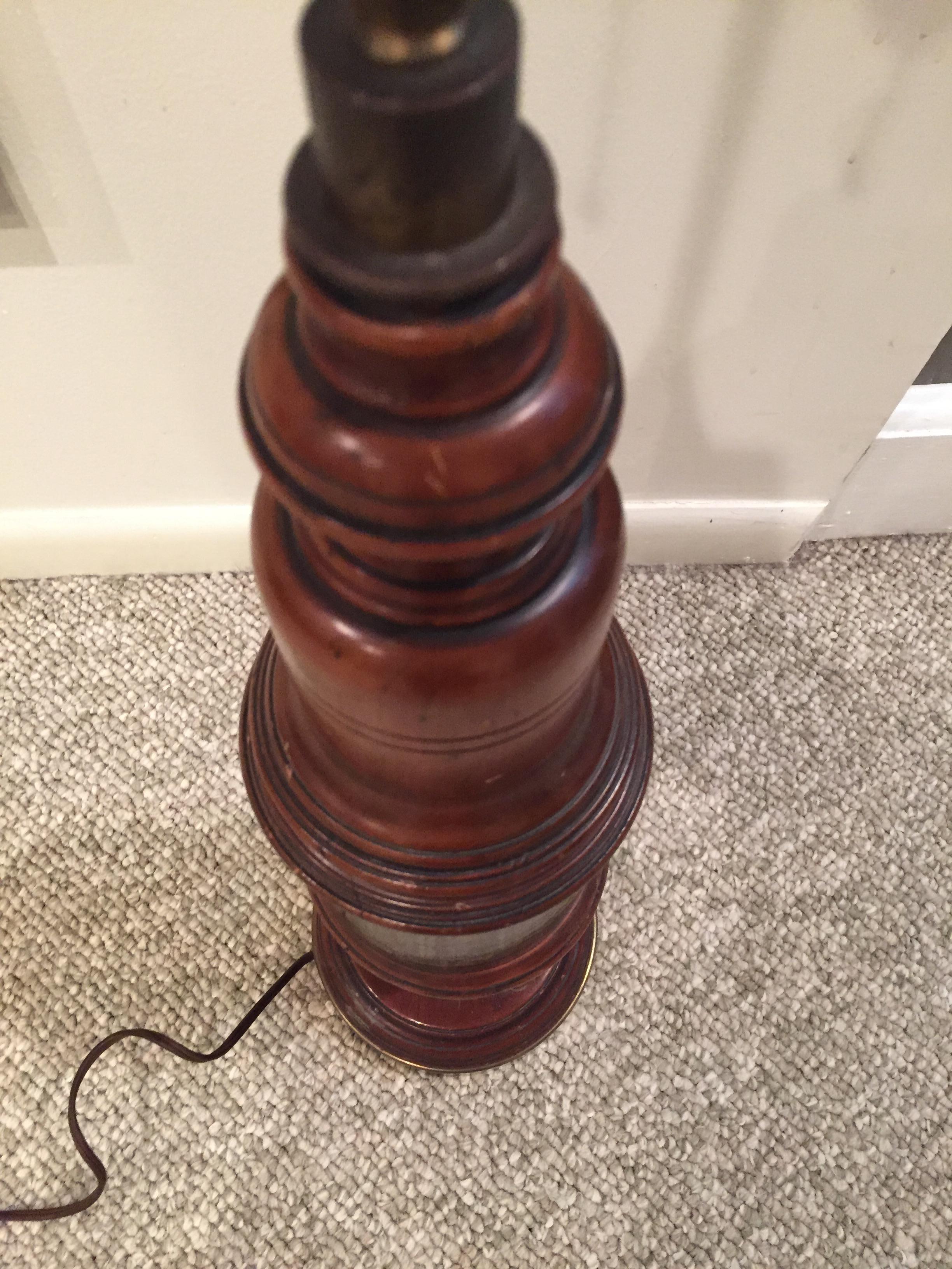 Midcentury 1950s Vintage Wood and Leather Column Table Lamp In Good Condition For Sale In Chicago, IL