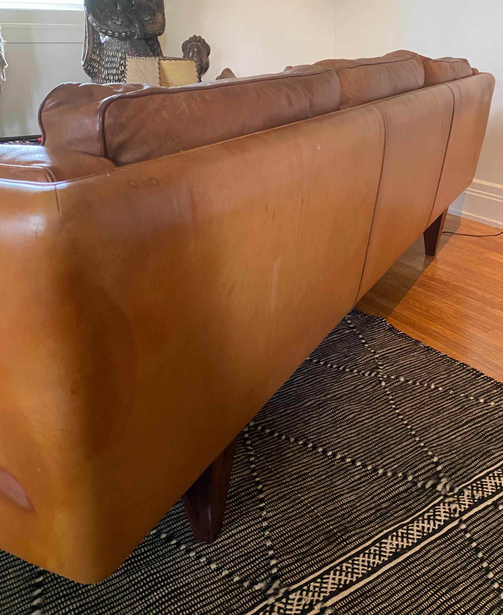 Midcentury 1965 Illum Wikkelsø – Model V11 Three-Seater Leather Sofa - Denmark For Sale 1