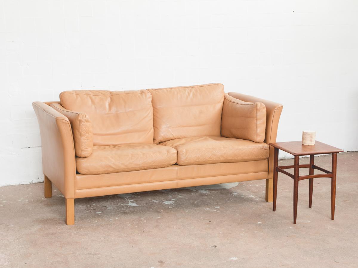 Mid-Century Modern Midcentury 2-Seat Sofa in Leather by Mogens Hansen