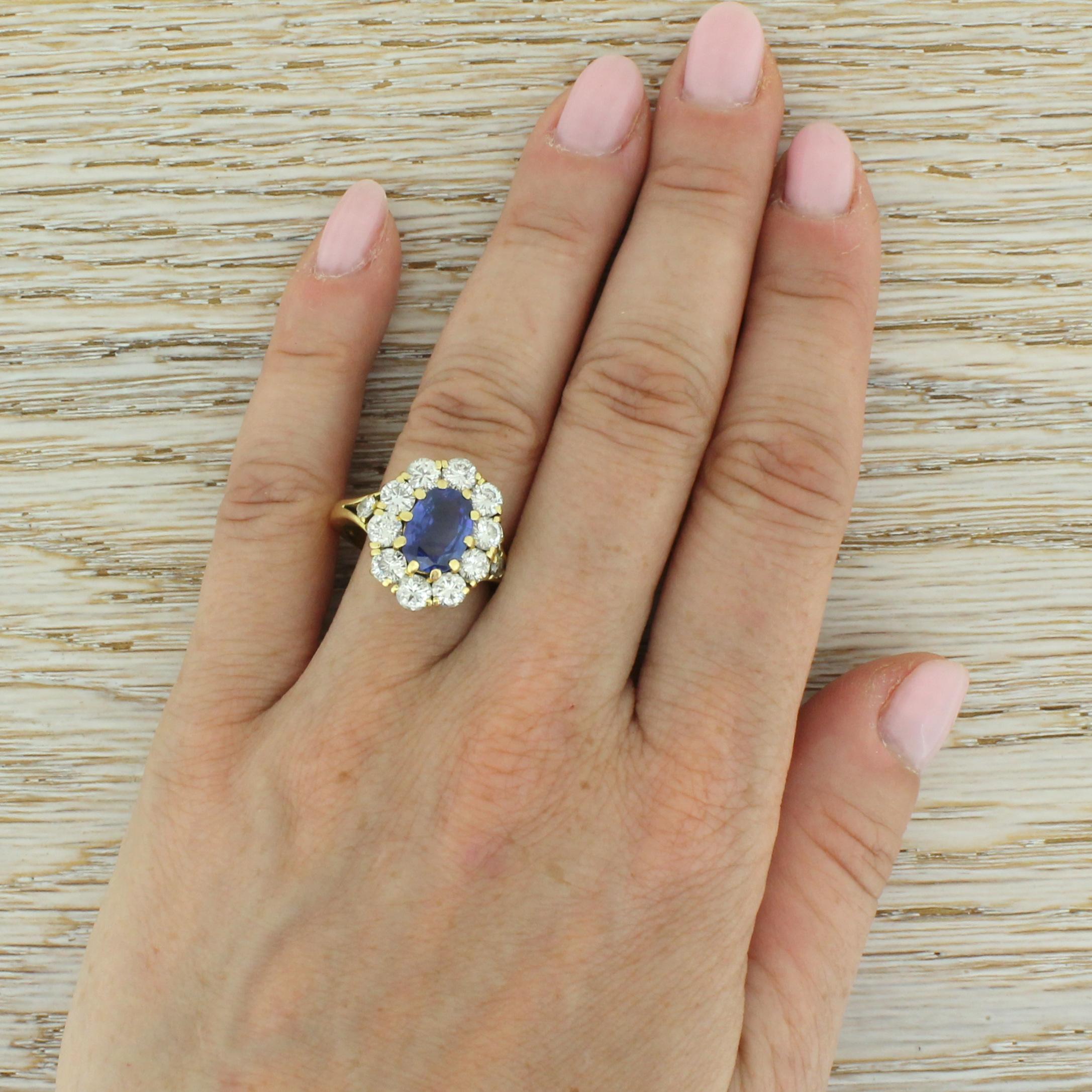 Midcentury 2.18 Carat Sapphire and 1.94 Carat Diamond Cluster Ring For Sale 1