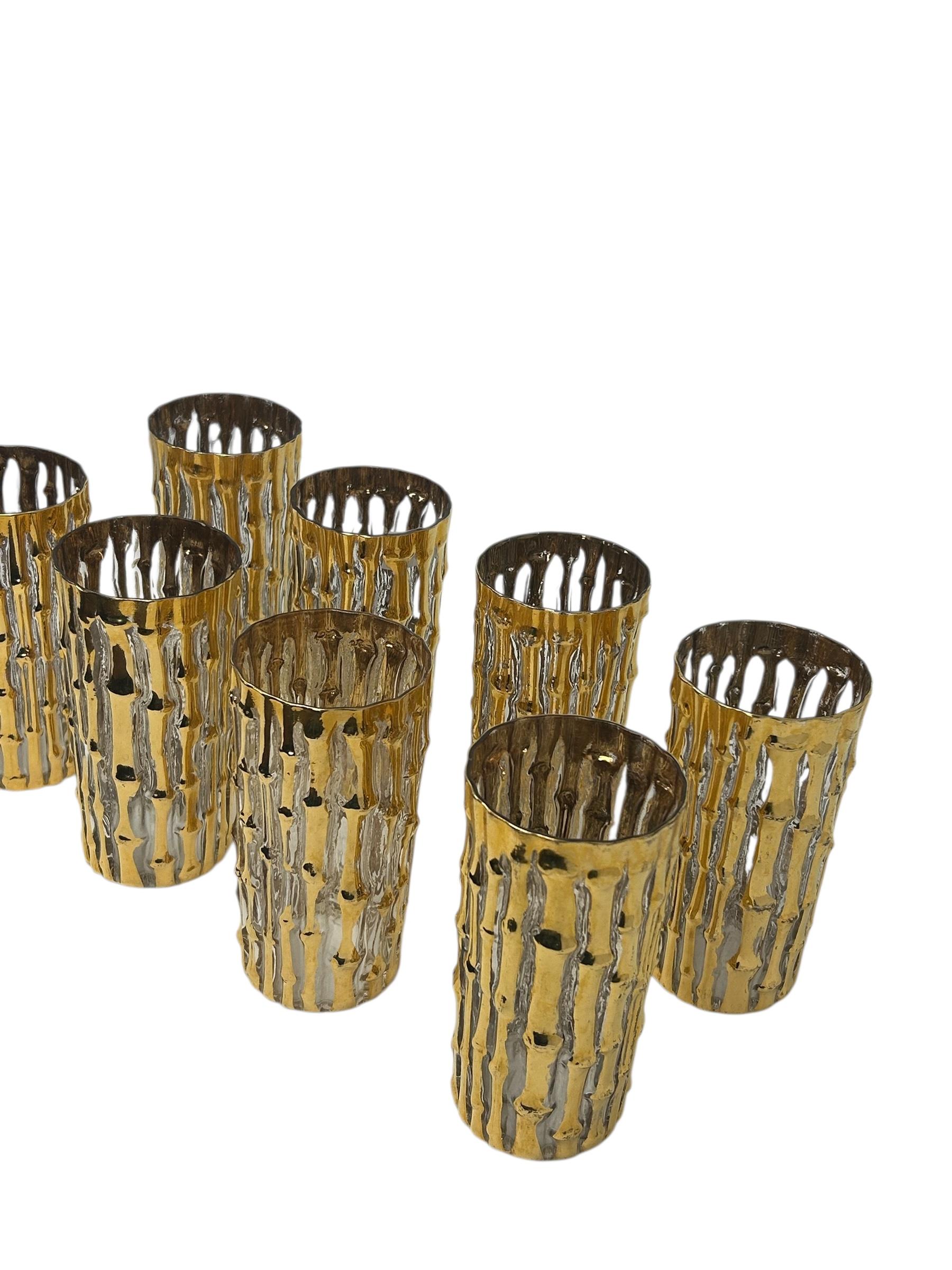 Midcentury 22-Karat Hand bemalt Bambus Highball Becher Satz von 8 c.1950 (Mitte des 20. Jahrhunderts) im Angebot