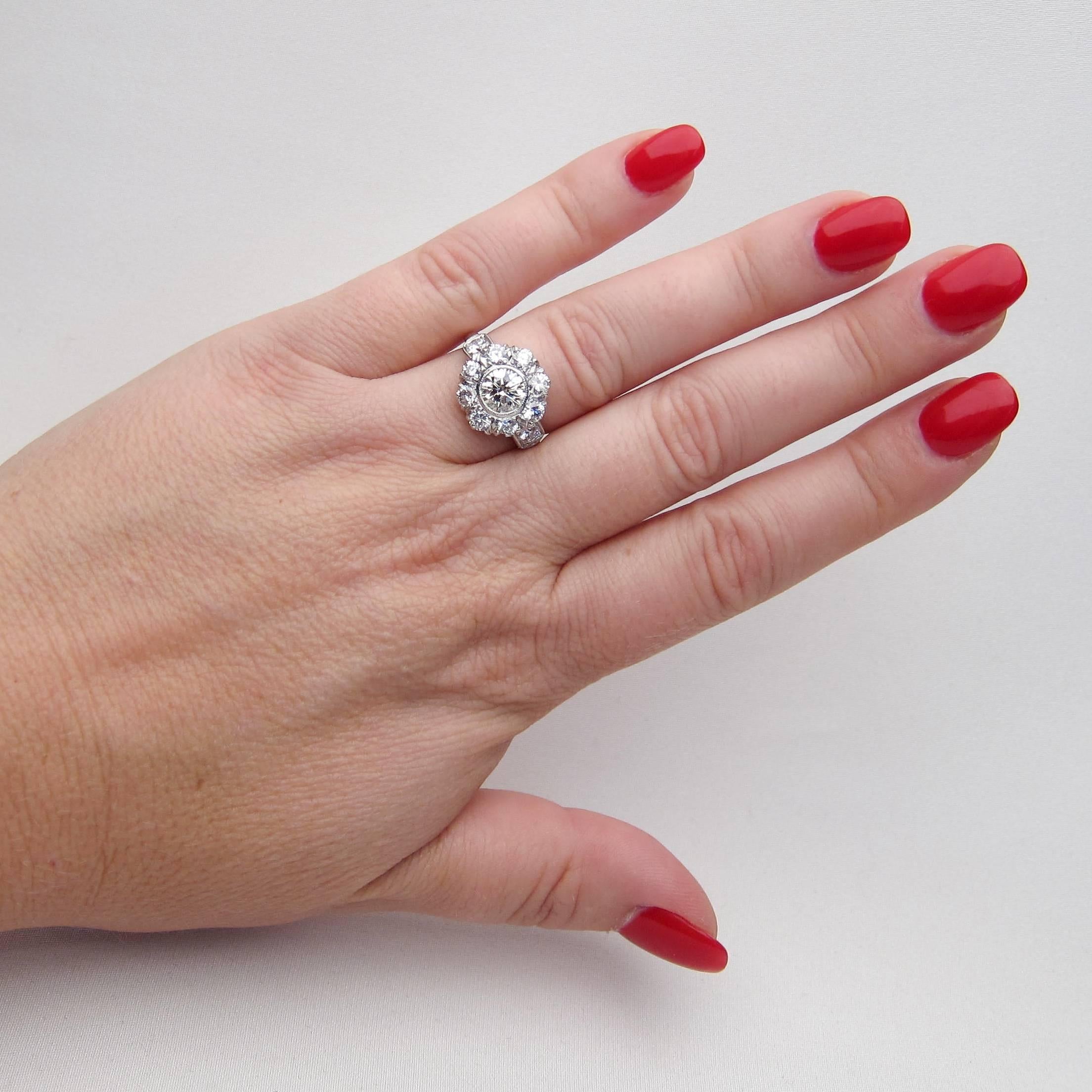Midcentury 2.64 Carat Brilliant-Cut Diamond and Platinum Cluster Engagement Ring For Sale 3