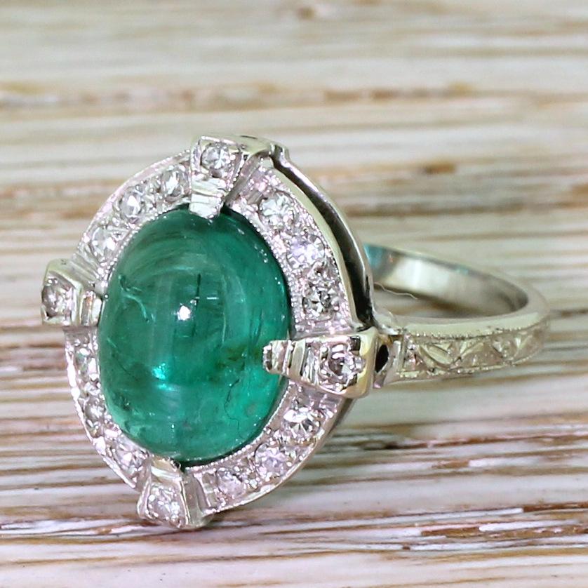 Midcentury 2.70 Carat Cabochon Emerald and Diamond Cluster Ring For Sale 3