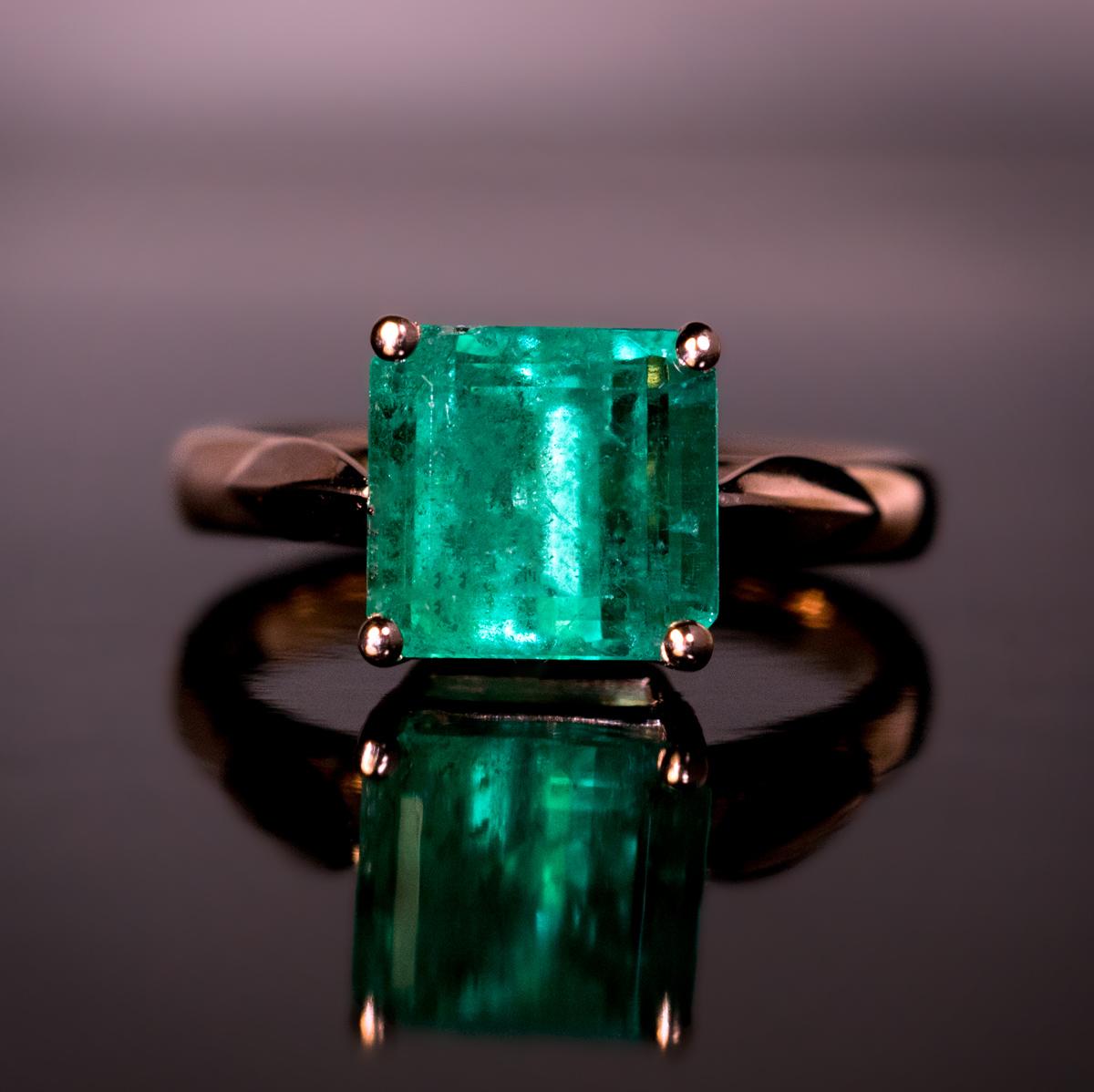 emerald rose gold engagement rings