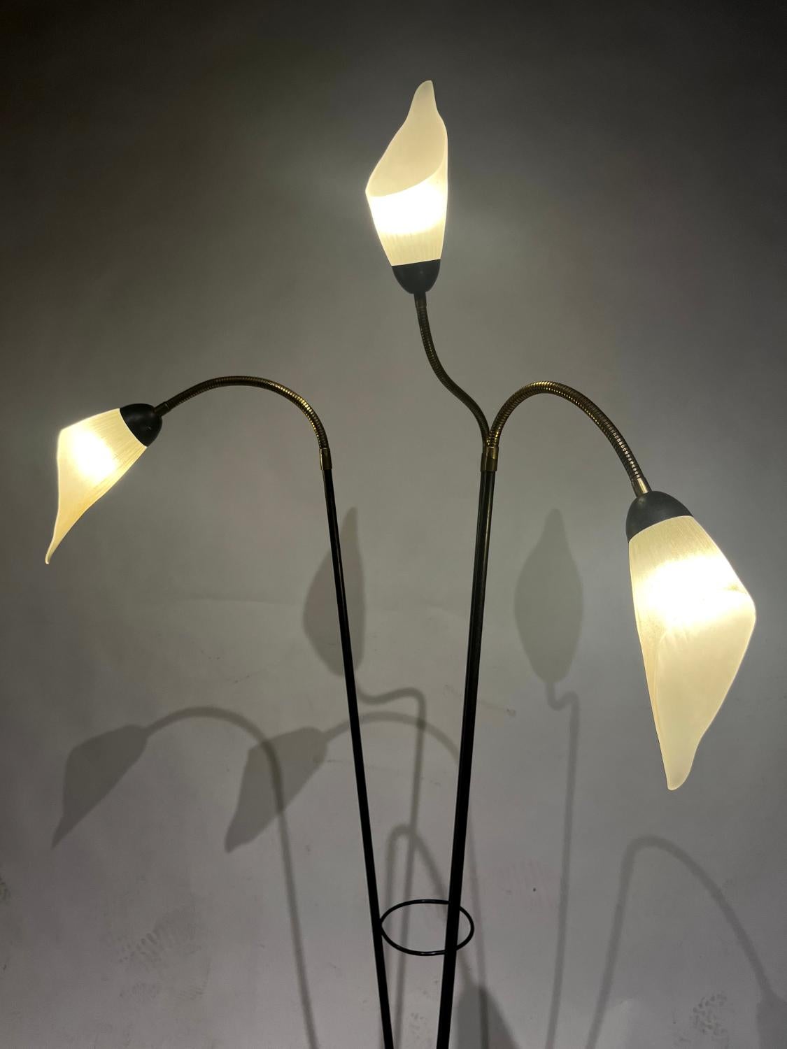 Midcentury 3-Arm Swan-Neck French Tripod Standard Floor Lamp Brass Glass Steel For Sale 1