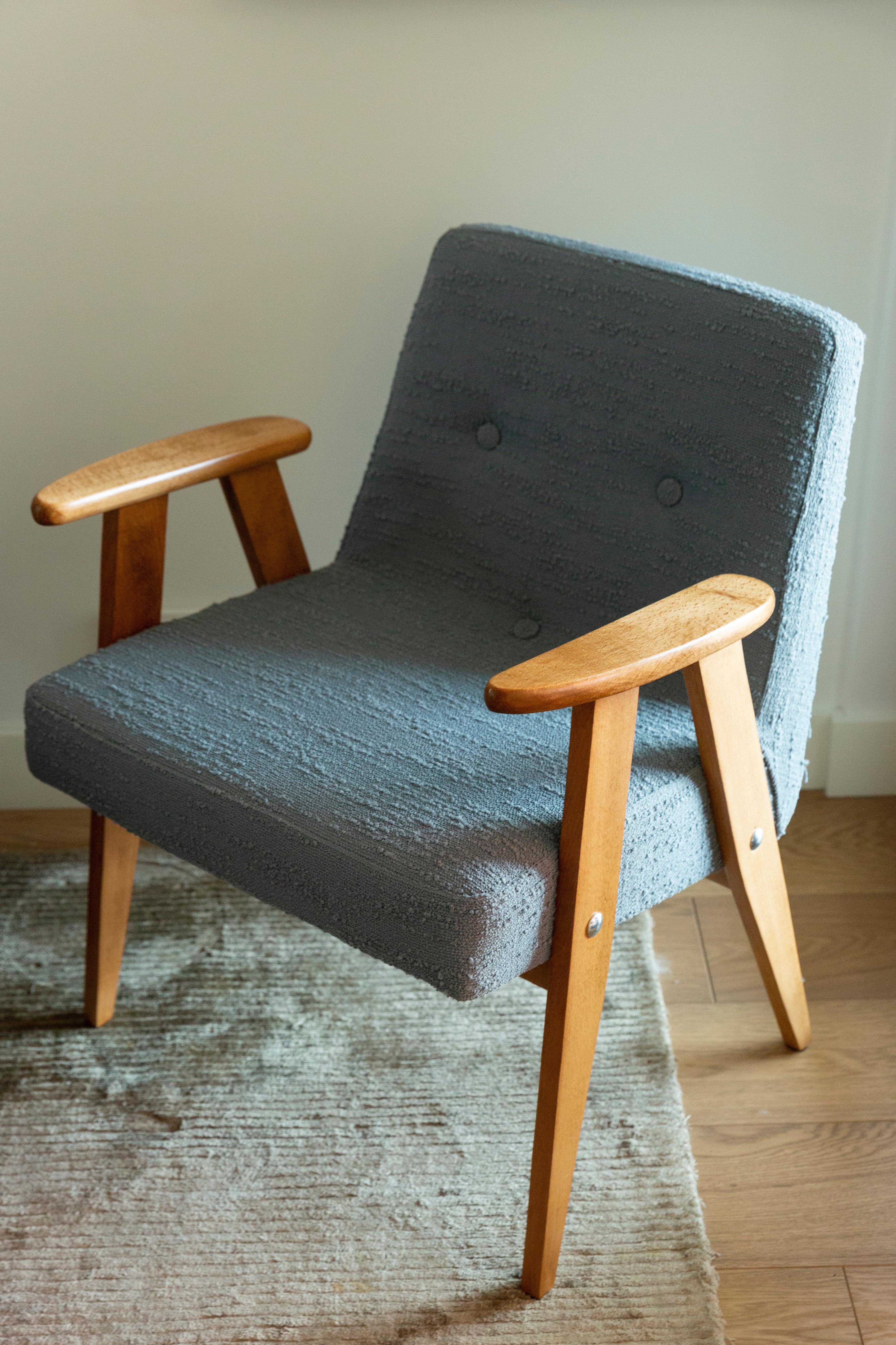 20th Century Midcentury 366 Club Armchair in Gray Blue Boucle, J. Chierowski, Europe, 1960s For Sale