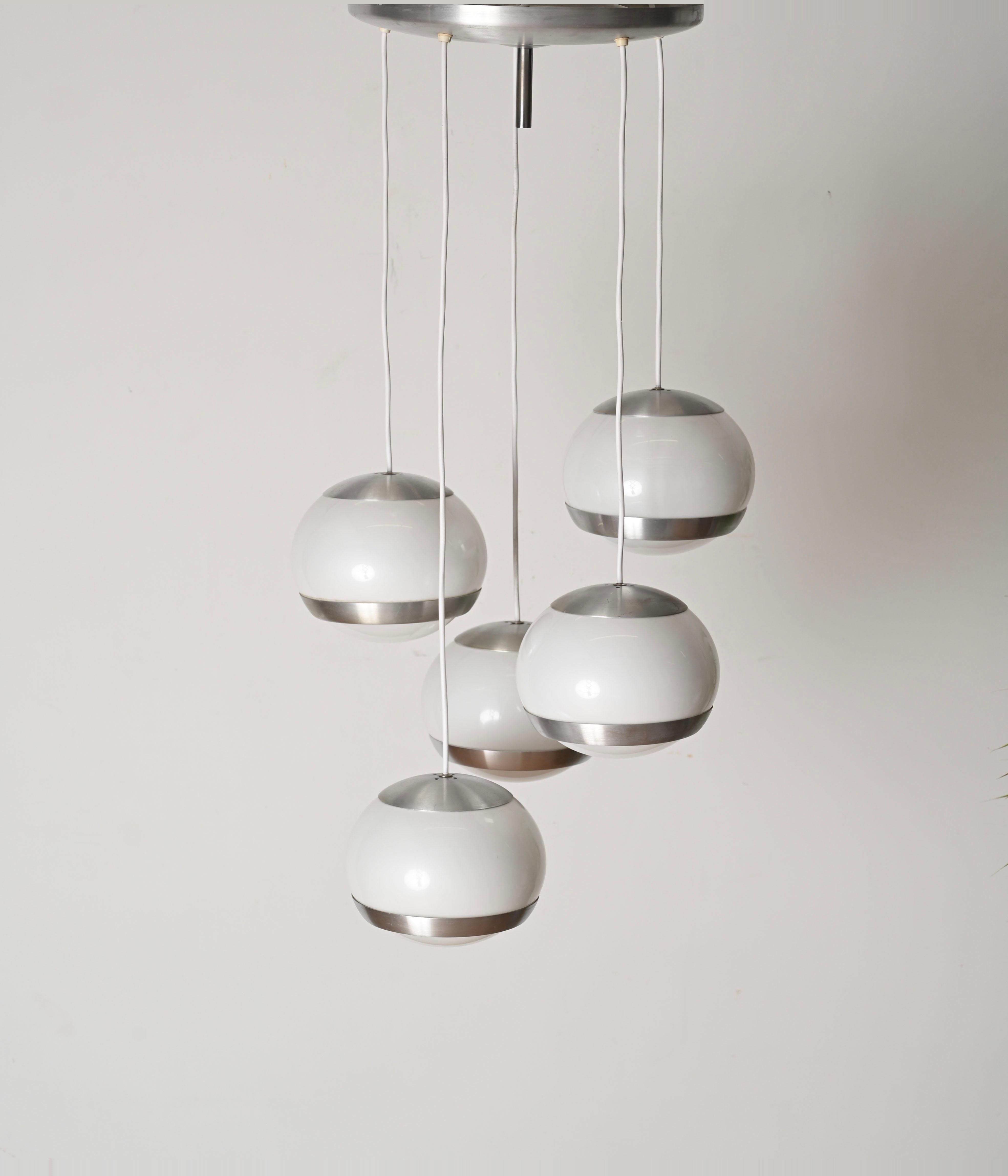 Plexiglass Midcentury 5 Sphere Pendant Chandelier by Stilux Milano, Italy 1960s For Sale