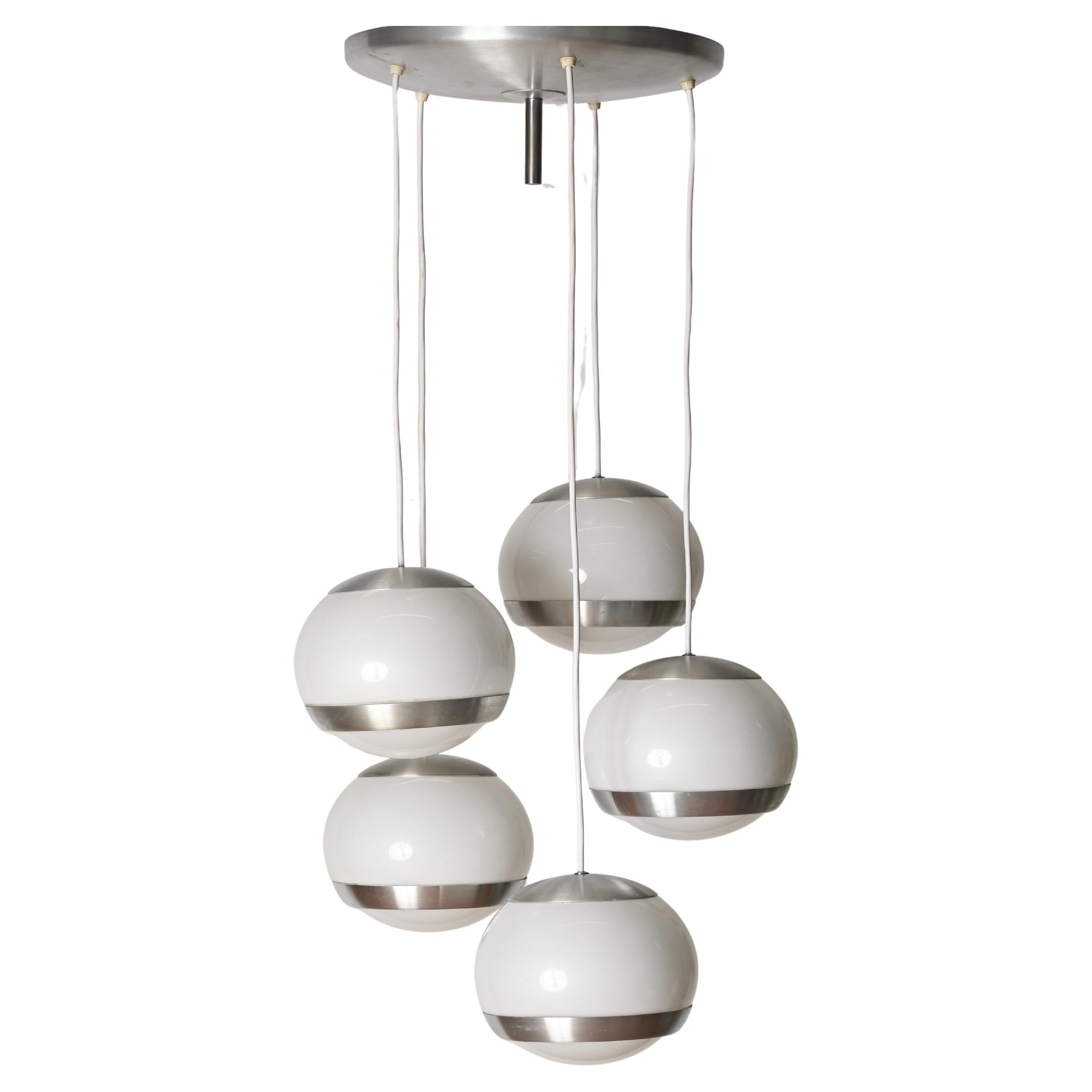 Lustre à suspension 5 sphères de Stilux Milano, Italie, années 1960