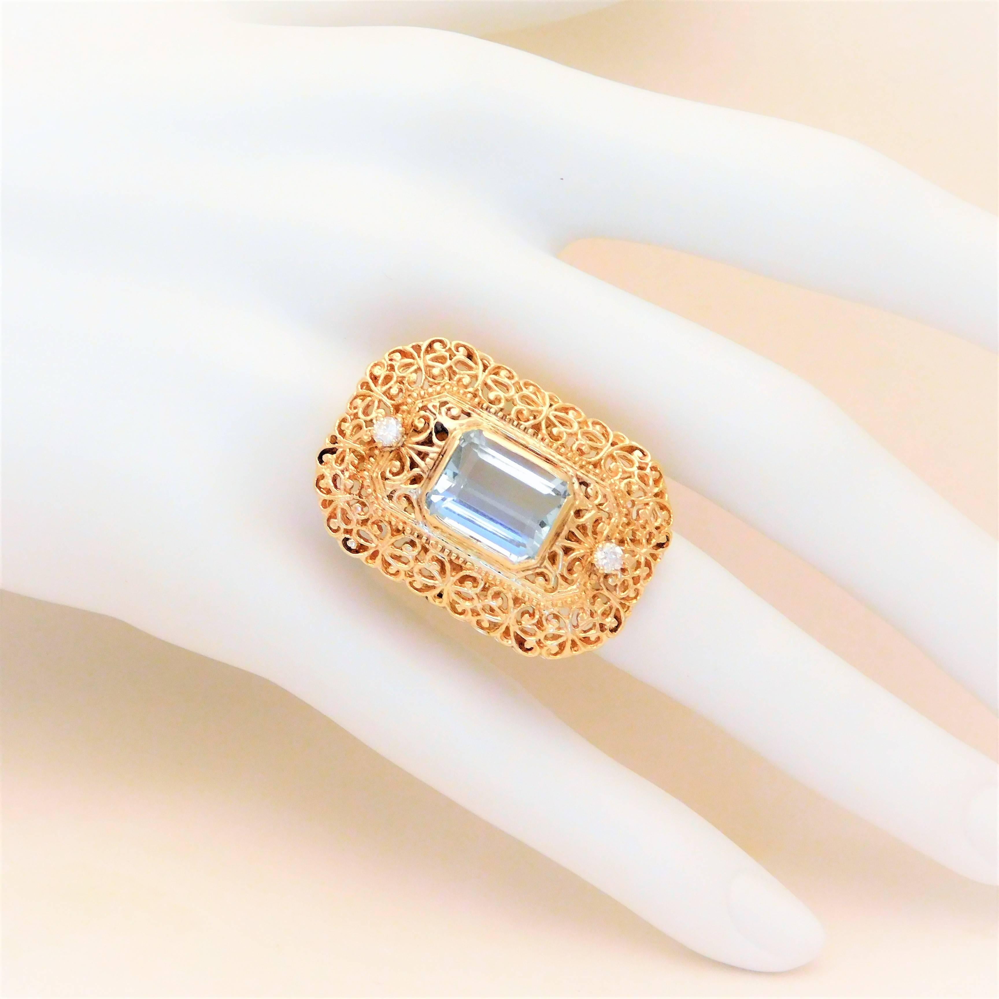 Art Deco Midcentury 5.25 Carat Aquamarine and Diamond 14 Karat Gold Statement Ring