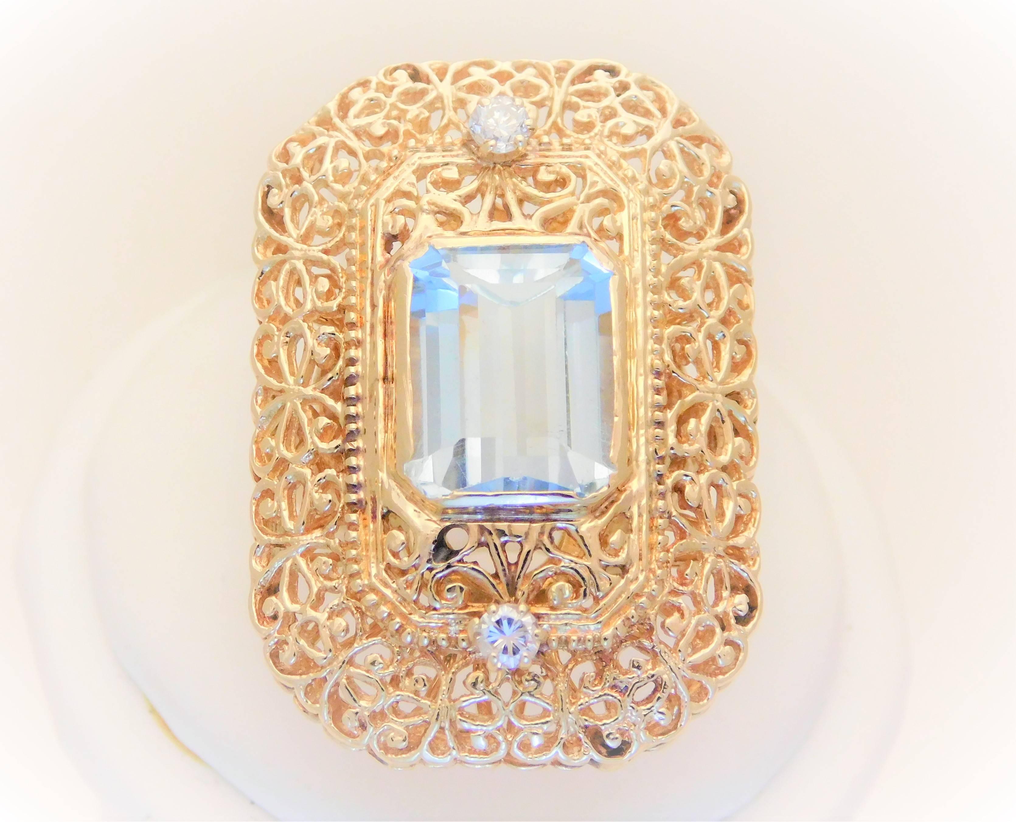 Midcentury 5.25 Carat Aquamarine and Diamond 14 Karat Gold Statement Ring In Excellent Condition In Metairie, LA