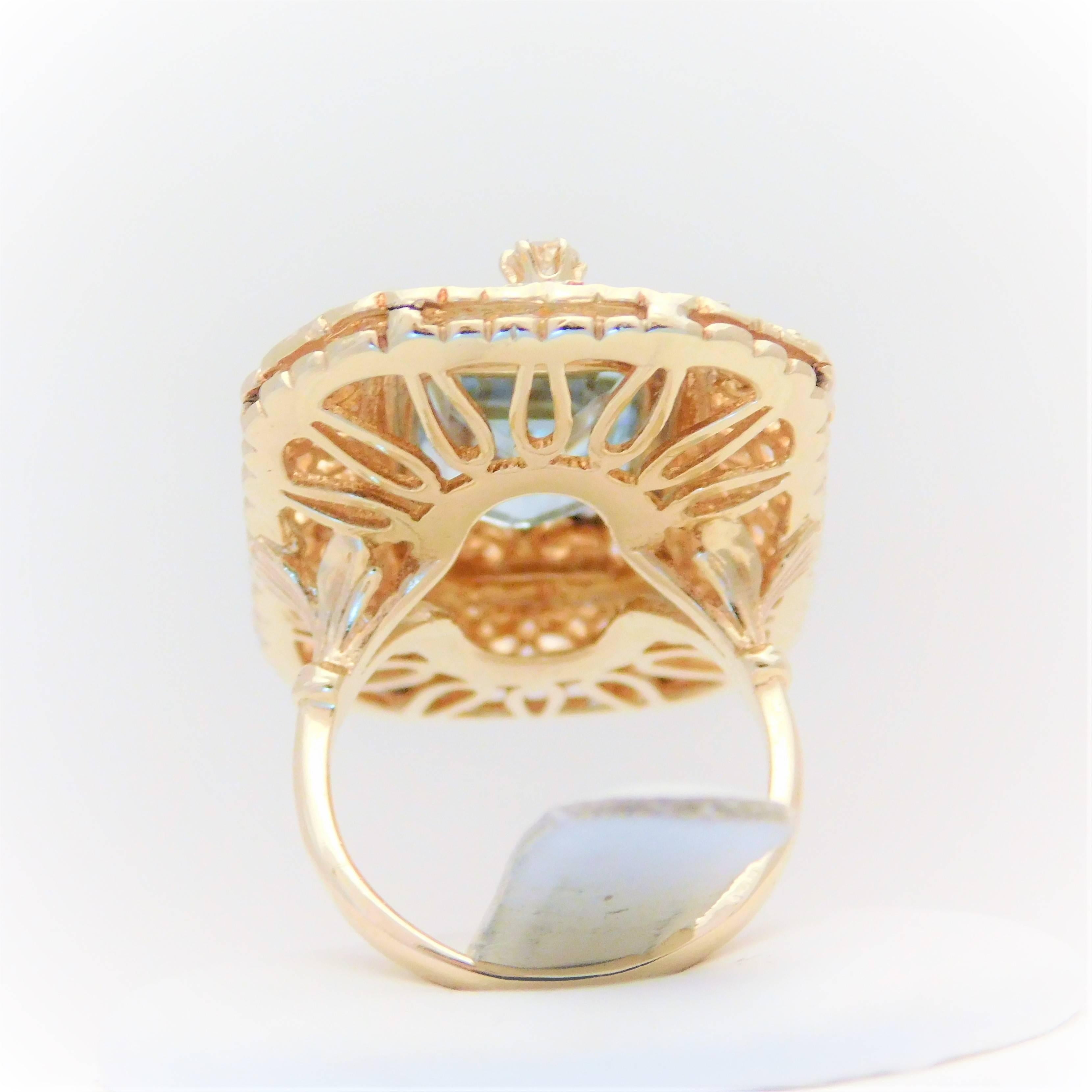Midcentury 5.25 Carat Aquamarine and Diamond 14 Karat Gold Statement Ring 3
