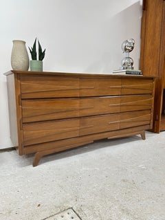 Midcentury 9 drawers dresser by Vic Art