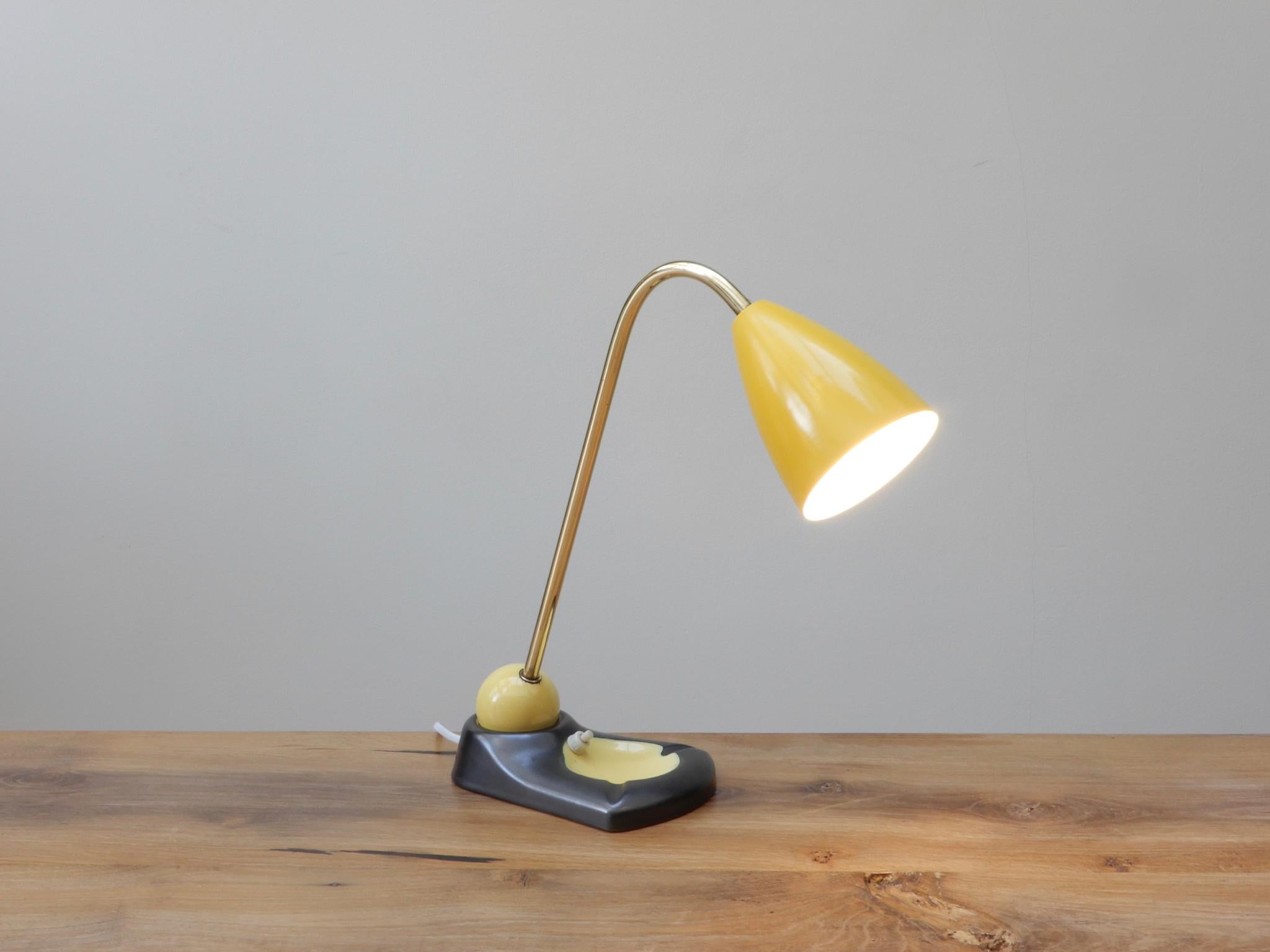 Midcentury Adjustable Brass Table Lamp and Vide Poche with a Yellow Metal Shade For Sale 1