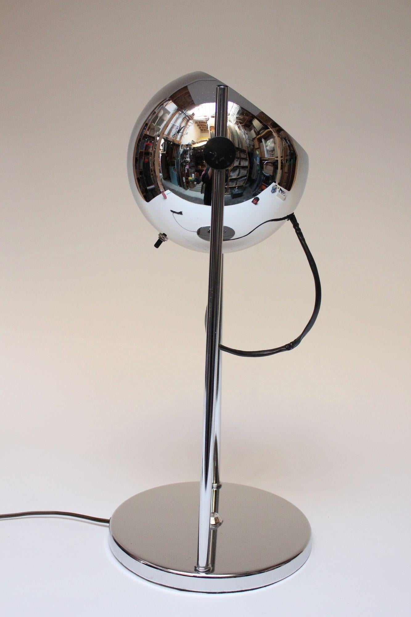 Mid-Century Modern Midcentury Adjustable Chrome Eyeball Table Lamp For Sale