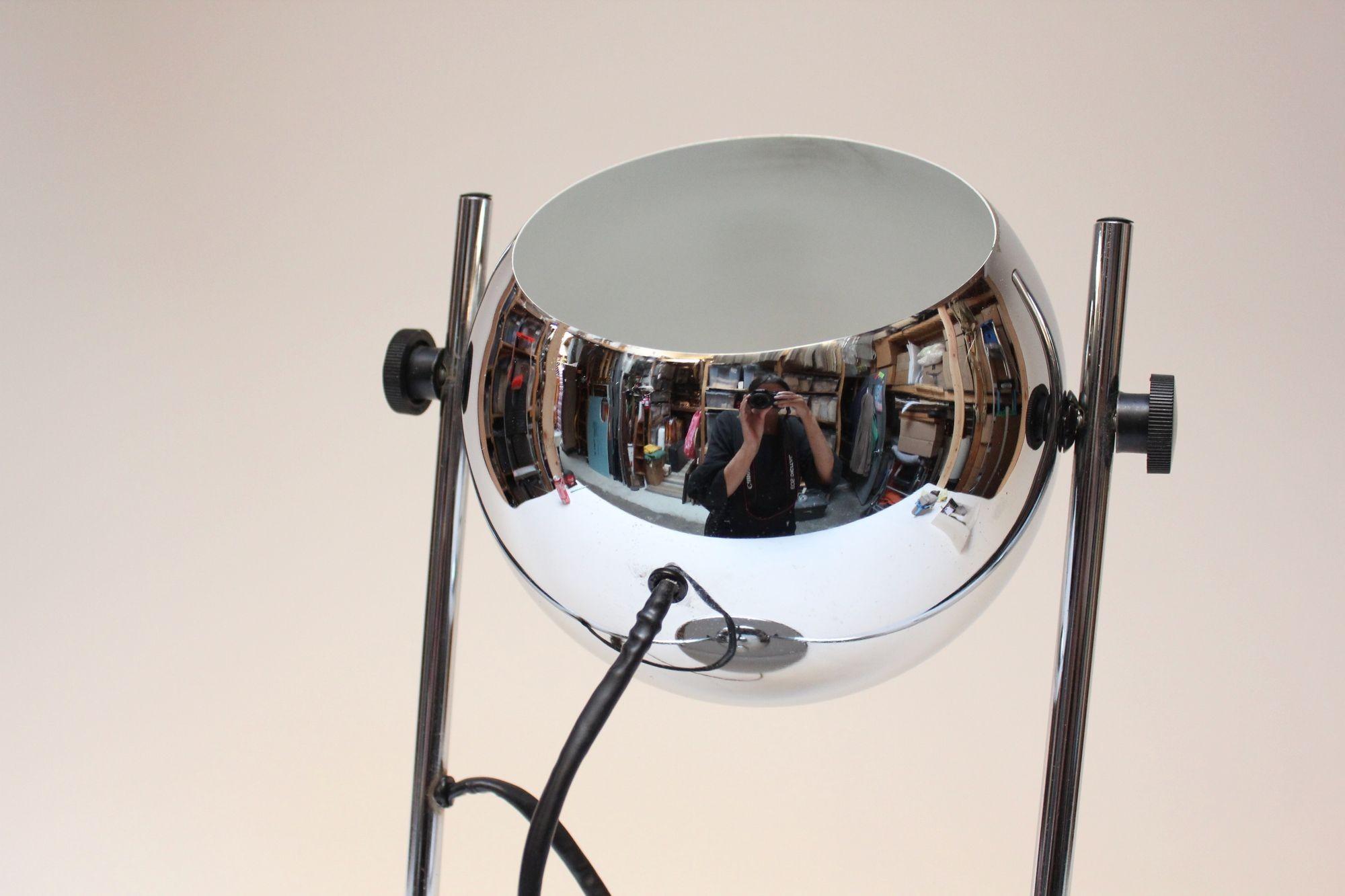 Midcentury Adjustable Chrome Eyeball Table Lamp For Sale 2