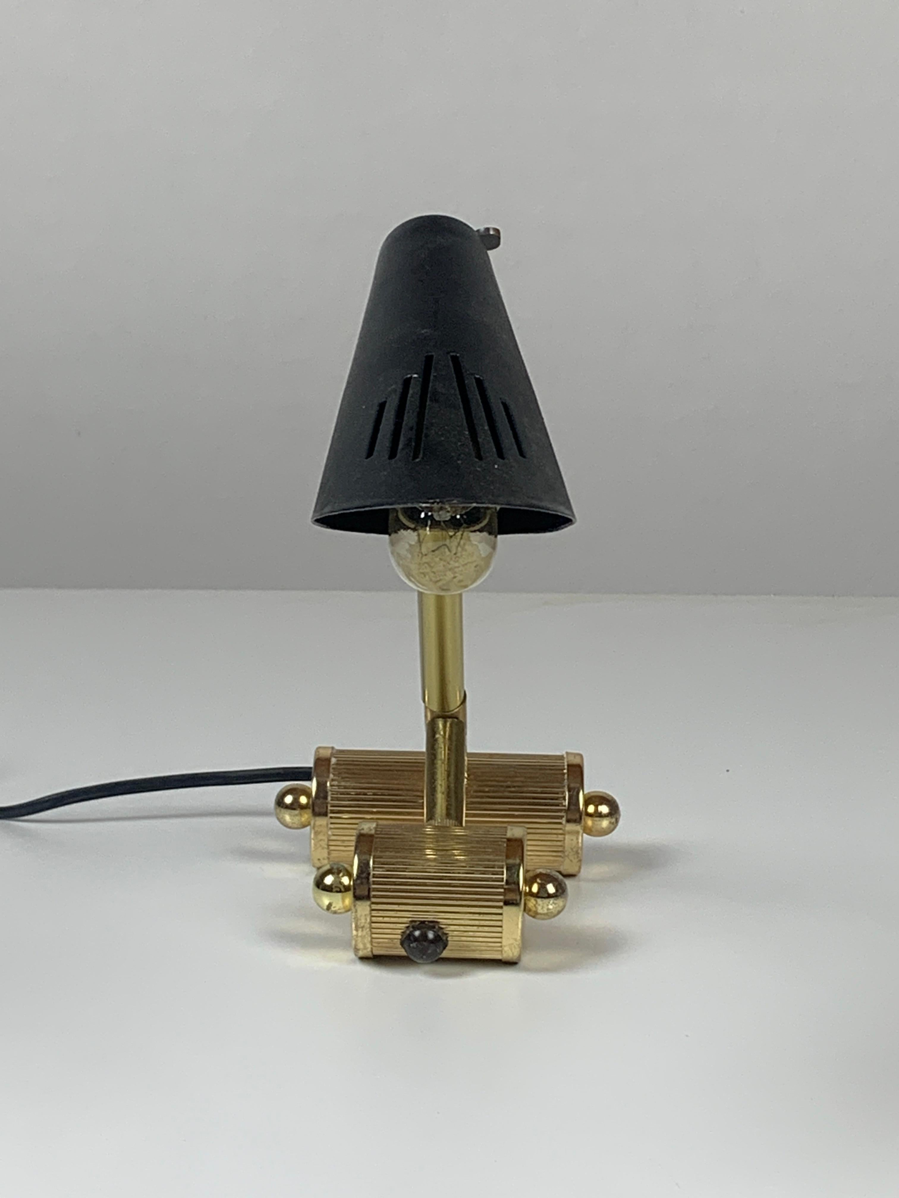 Midcentury adjustable diabolo counter balance architectural desk lamp, 1960s For Sale 4
