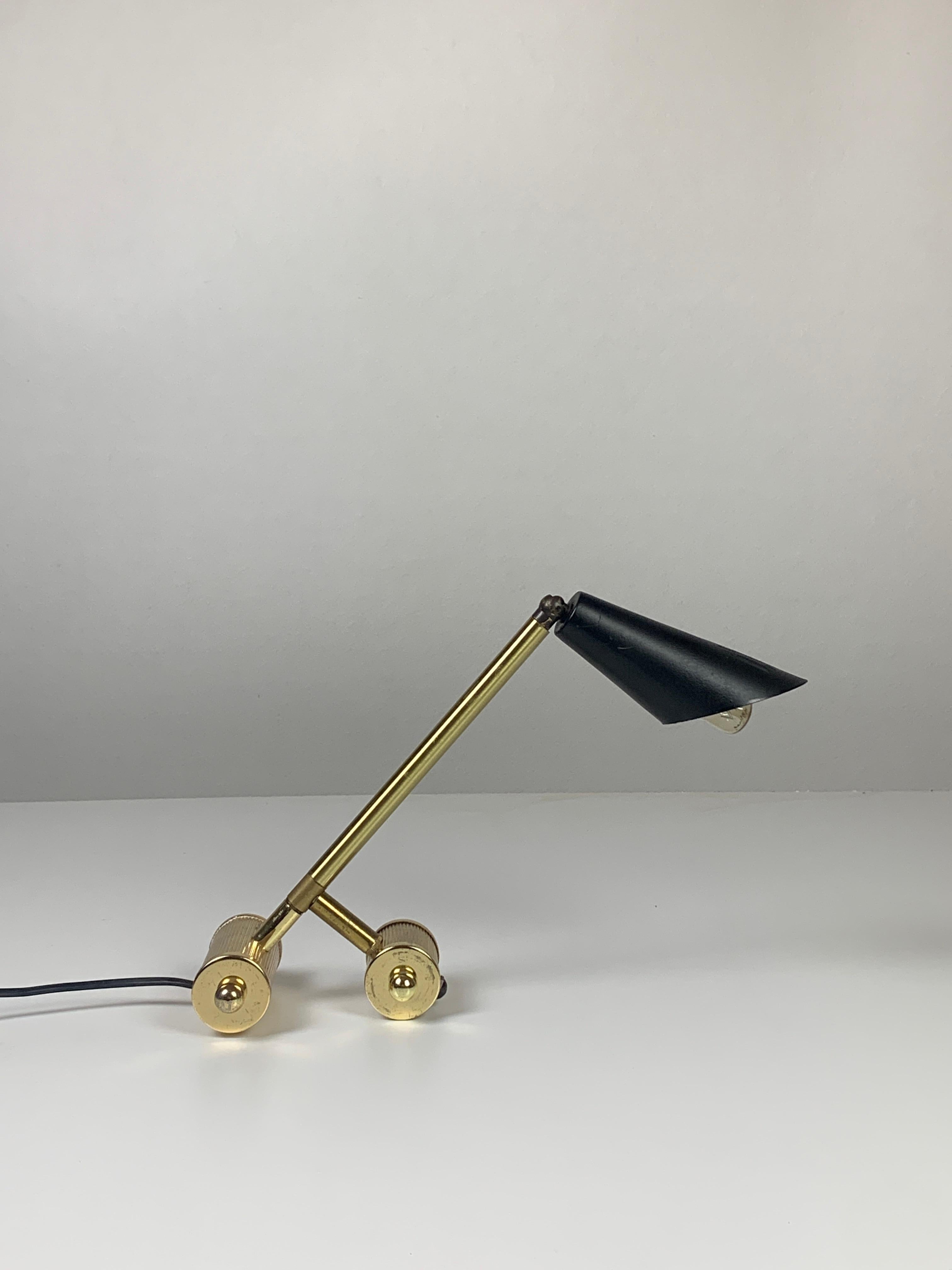 Mid-20th Century Midcentury adjustable diabolo counter balance architectural desk lamp, 1960s For Sale