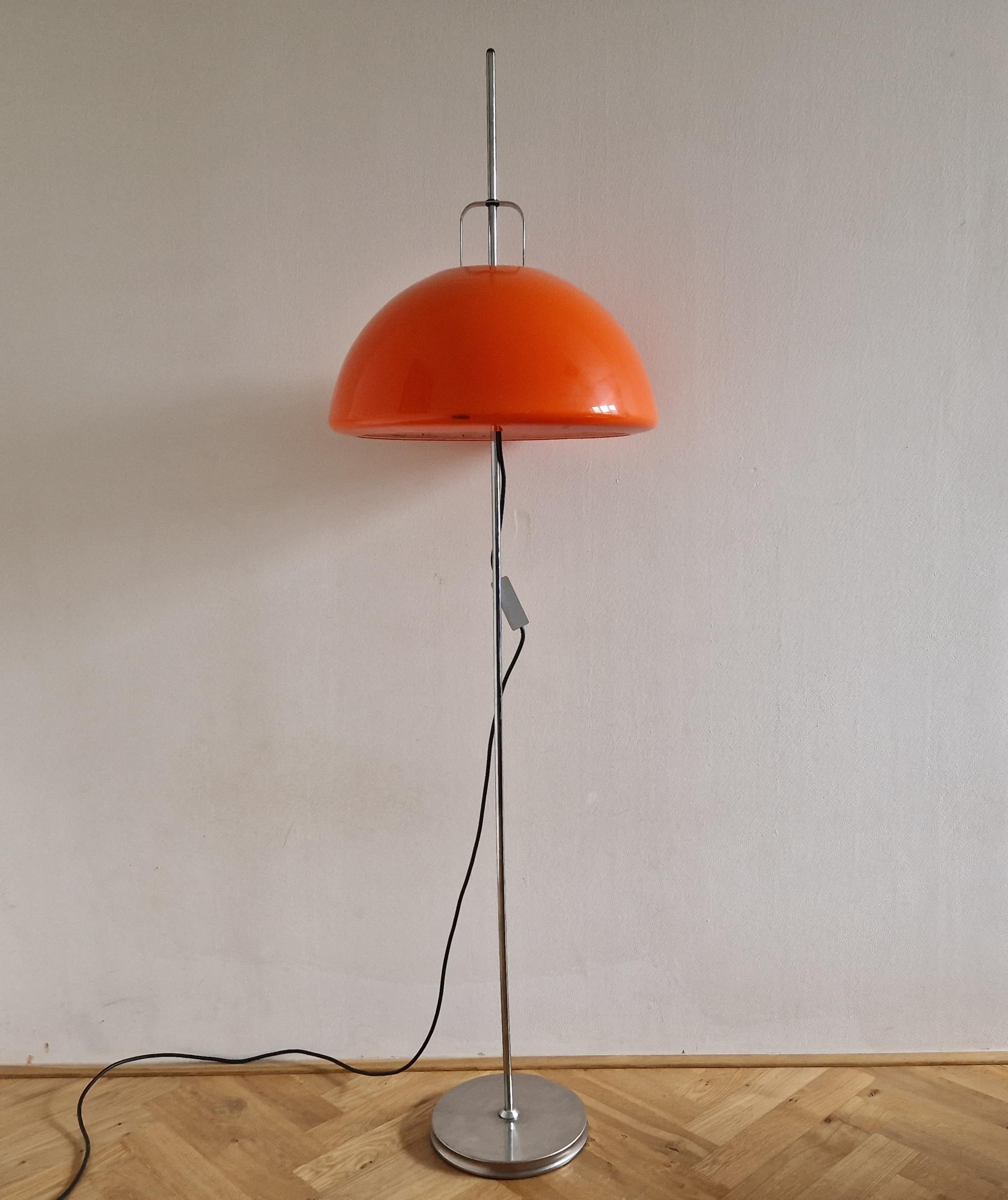 Metal Midcentury Adjustable Floor Lamp Meblo, Harvey Guzzini, Mushroom, Italy, 1970s