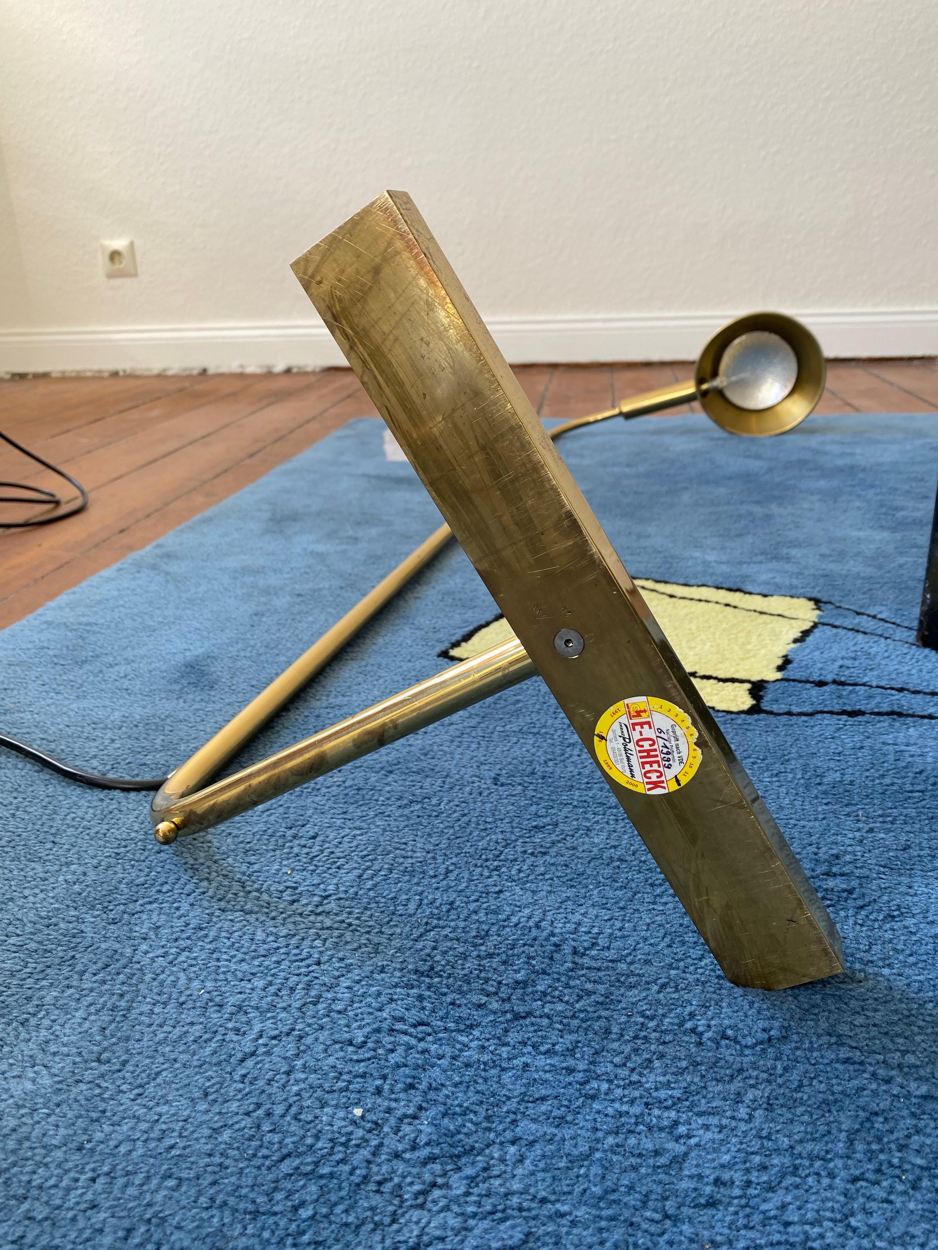 Midcentury  Lampe de lecture réglable en laiton doré par Florian Schulz en vente 12