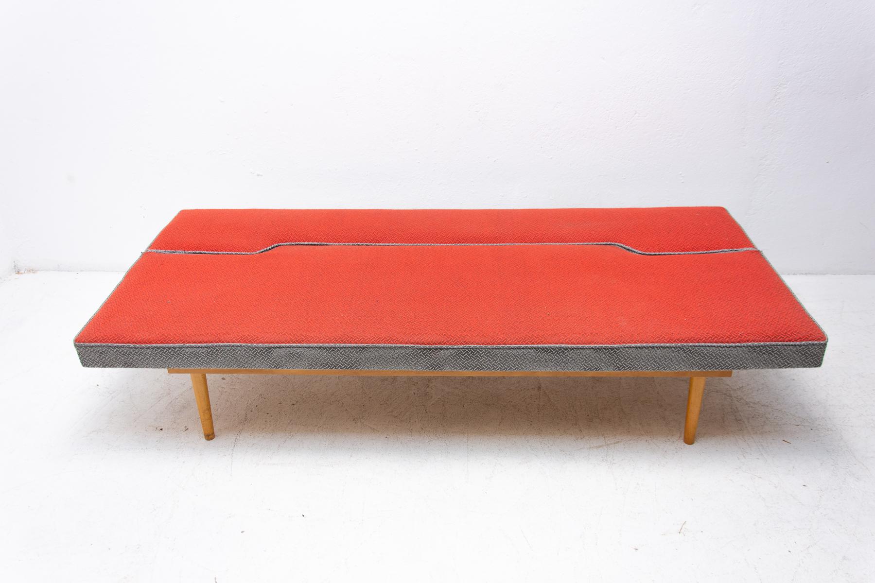 Midcentury Adjustable Sofa Bench by Miroslav Navrátil, 1960s, Czechoslovakia 7