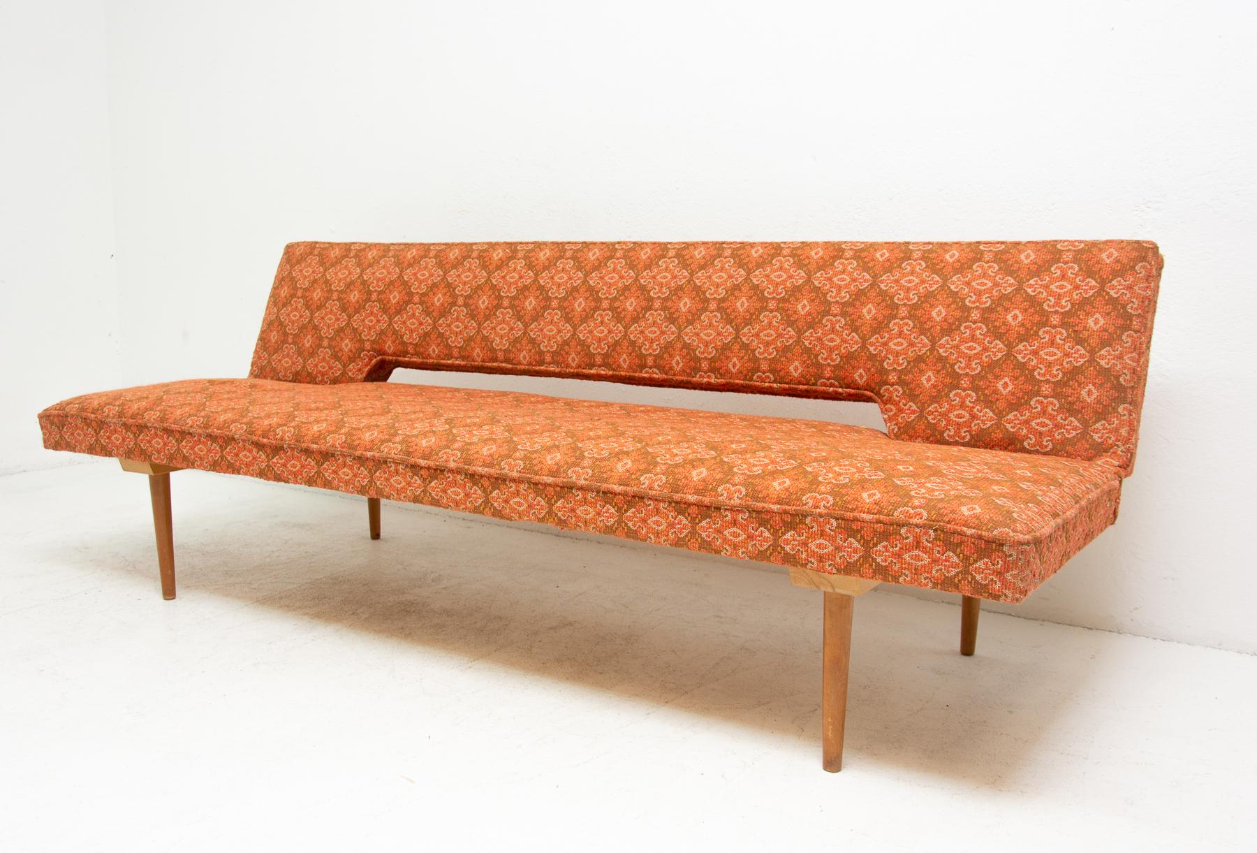 Mid-Century Modern Midcentury Adjustable Sofa-Bench by Miroslav Navrátil, 1960s, Czechoslovakia
