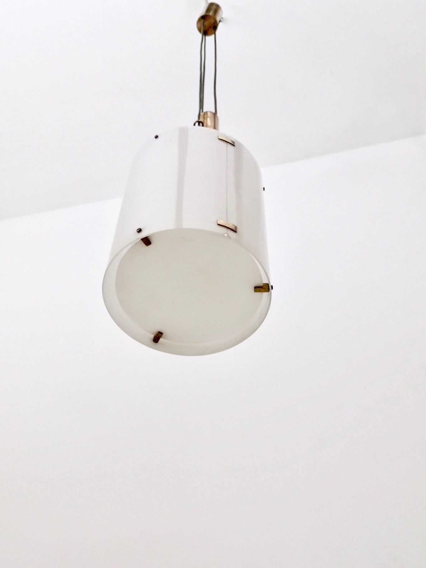 Midcentury Adjustable Pendant Mod. 437 by Tito Agnoli Produced by O-Luce, 1954 1