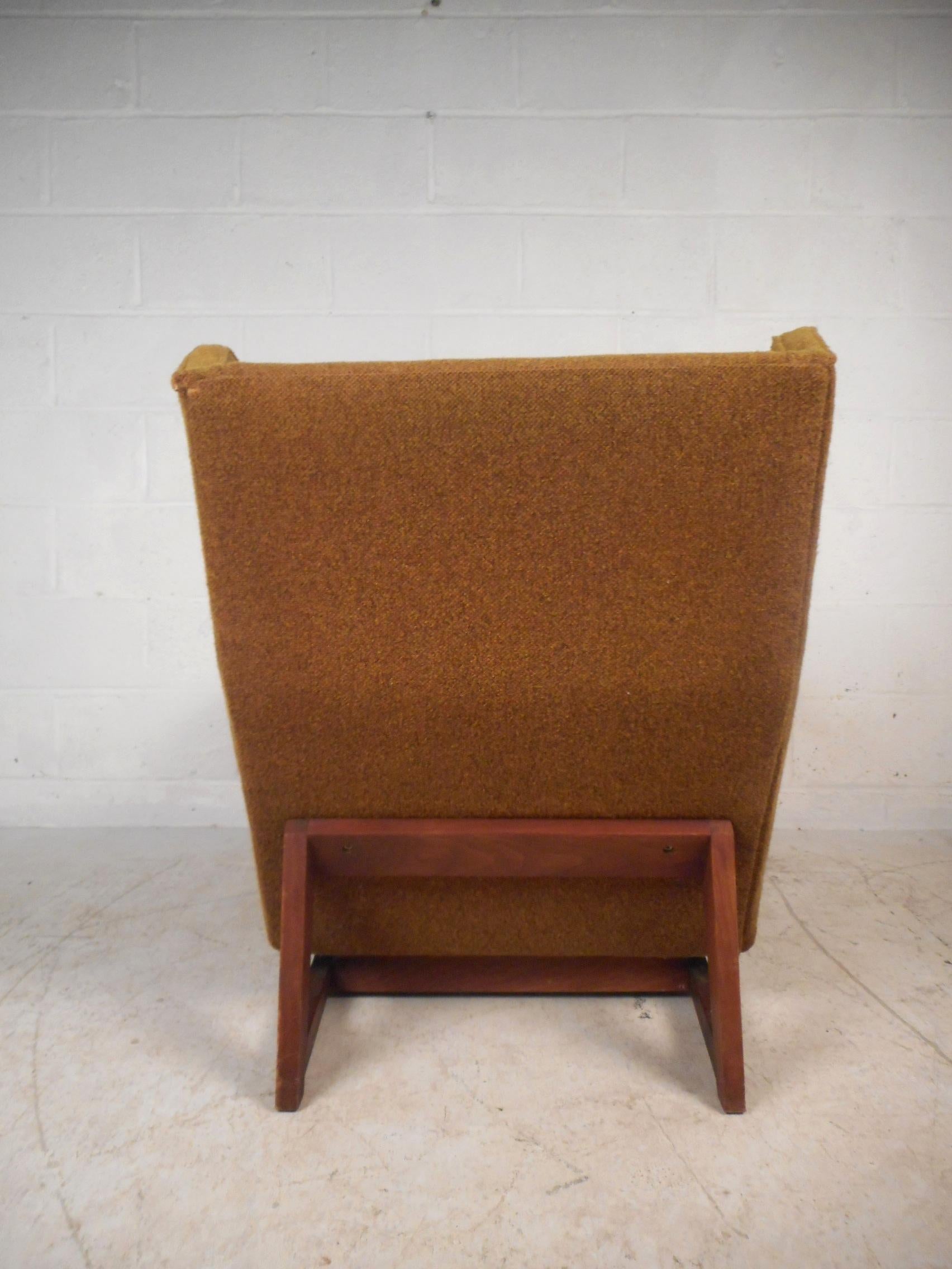 Midcentury Adrian Pearsall Style Lounge Chair and Ottoman by Weiland In Good Condition In Brooklyn, NY