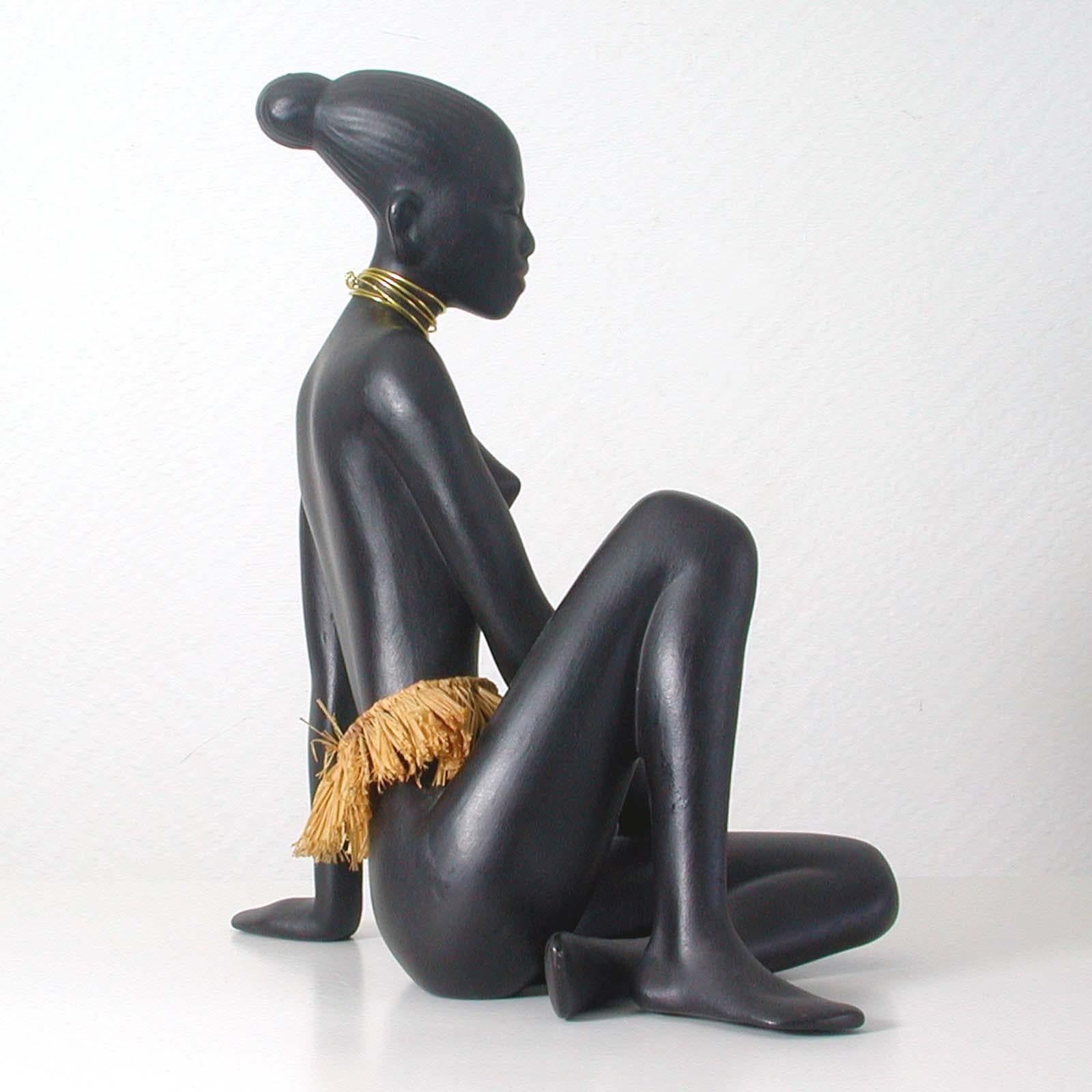 Afrikanische Fraufigur aus der Mitte des Jahrhunderts von Albert Strunz für Cortendorf, 1950er Jahre (Moderne der Mitte des Jahrhunderts) im Angebot