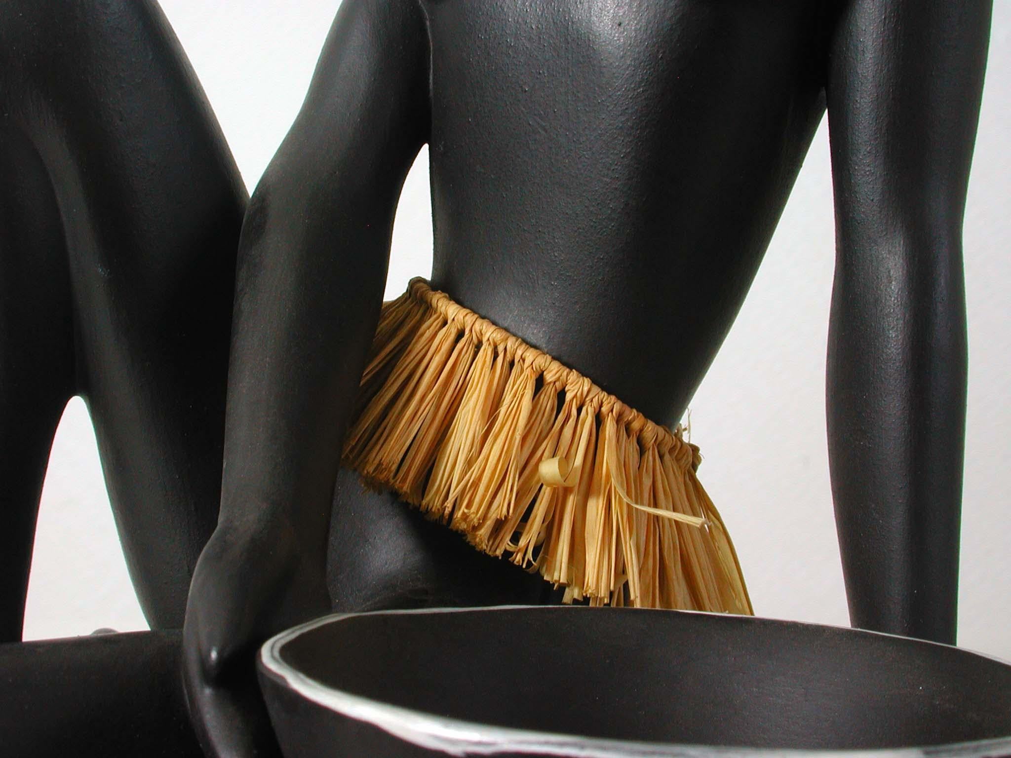 Afrikanische Fraufigur aus der Mitte des Jahrhunderts von Albert Strunz für Cortendorf, 1950er Jahre (Keramik)