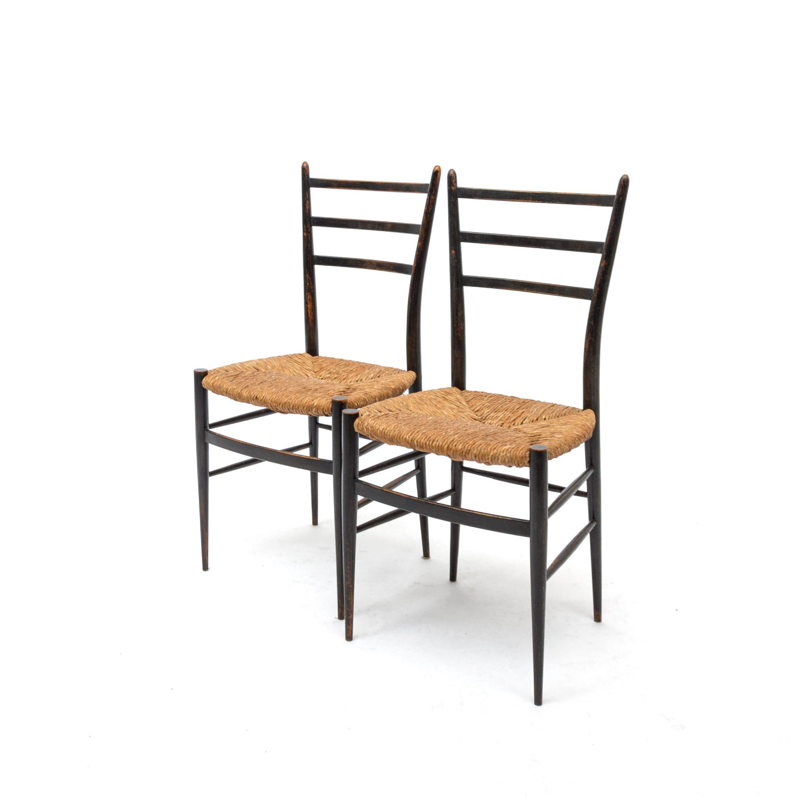Sedie laccate in nero del periodo del Medioevo dopo Gio Ponti, Italia, set, anni '50 in vendita 1