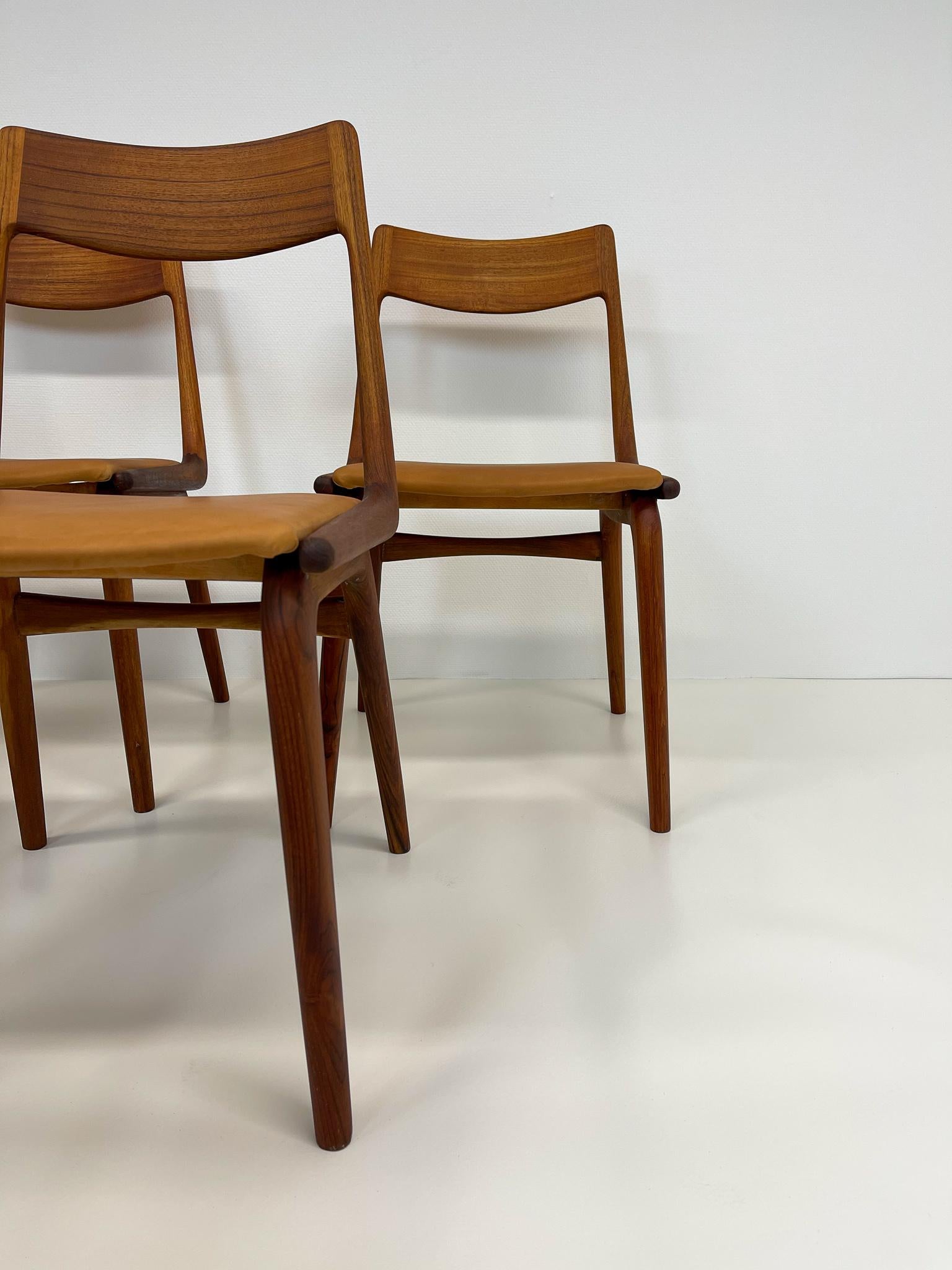 Midcentury Alfred Christiansen Teak and Leather 'Boomerang' Chairs In Good Condition In Hillringsberg, SE
