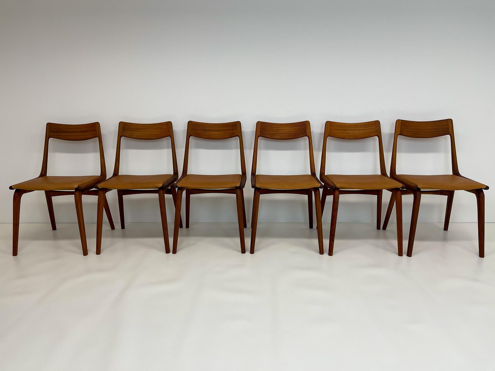 Midcentury Alfred Christiansen Teak and Leather 'Boomerang' Chairs 3