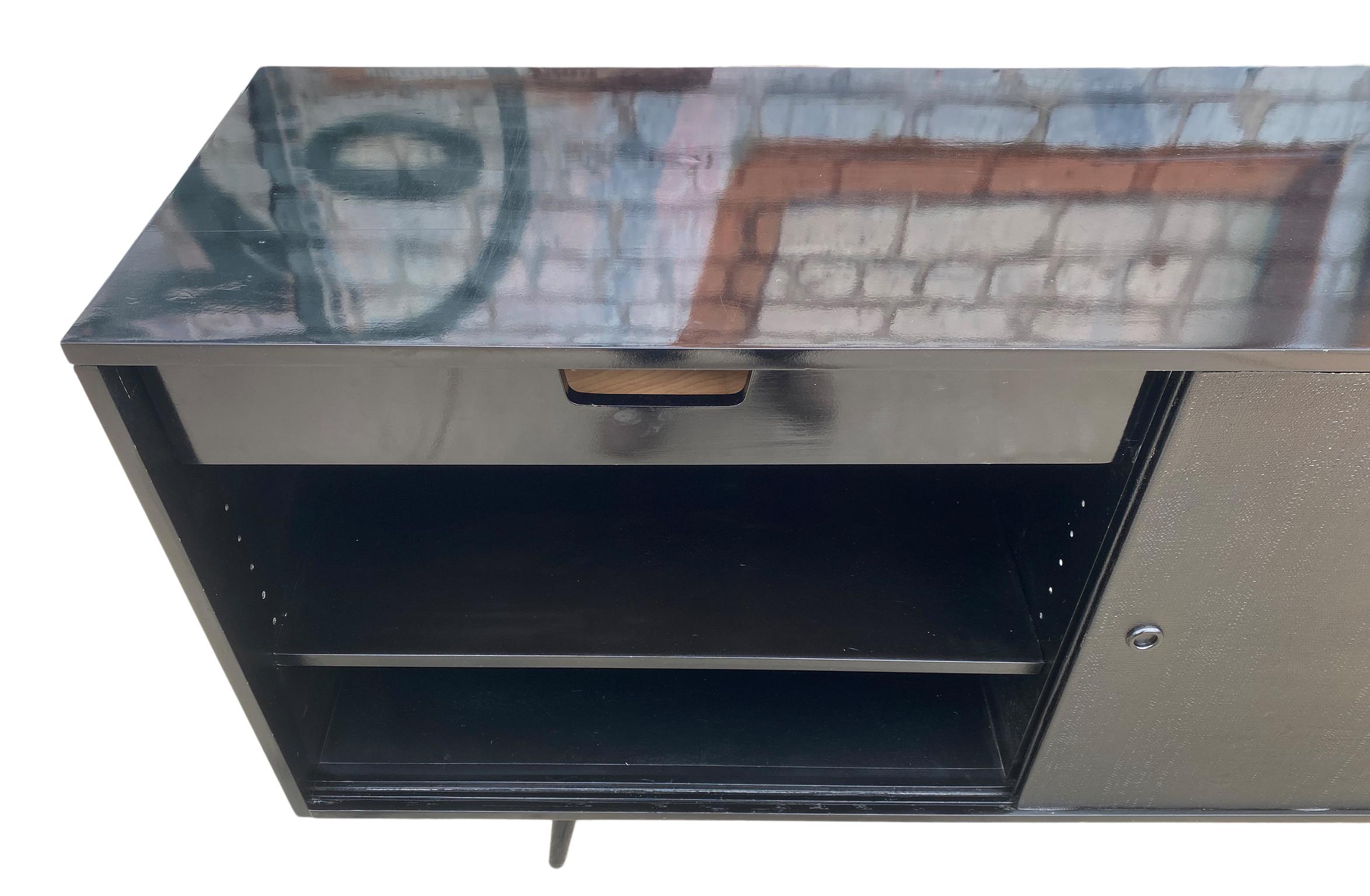 Aluminum Midcentury All Black Credenza Paul McCobb Planner Group #1514 Black Lacquer For Sale