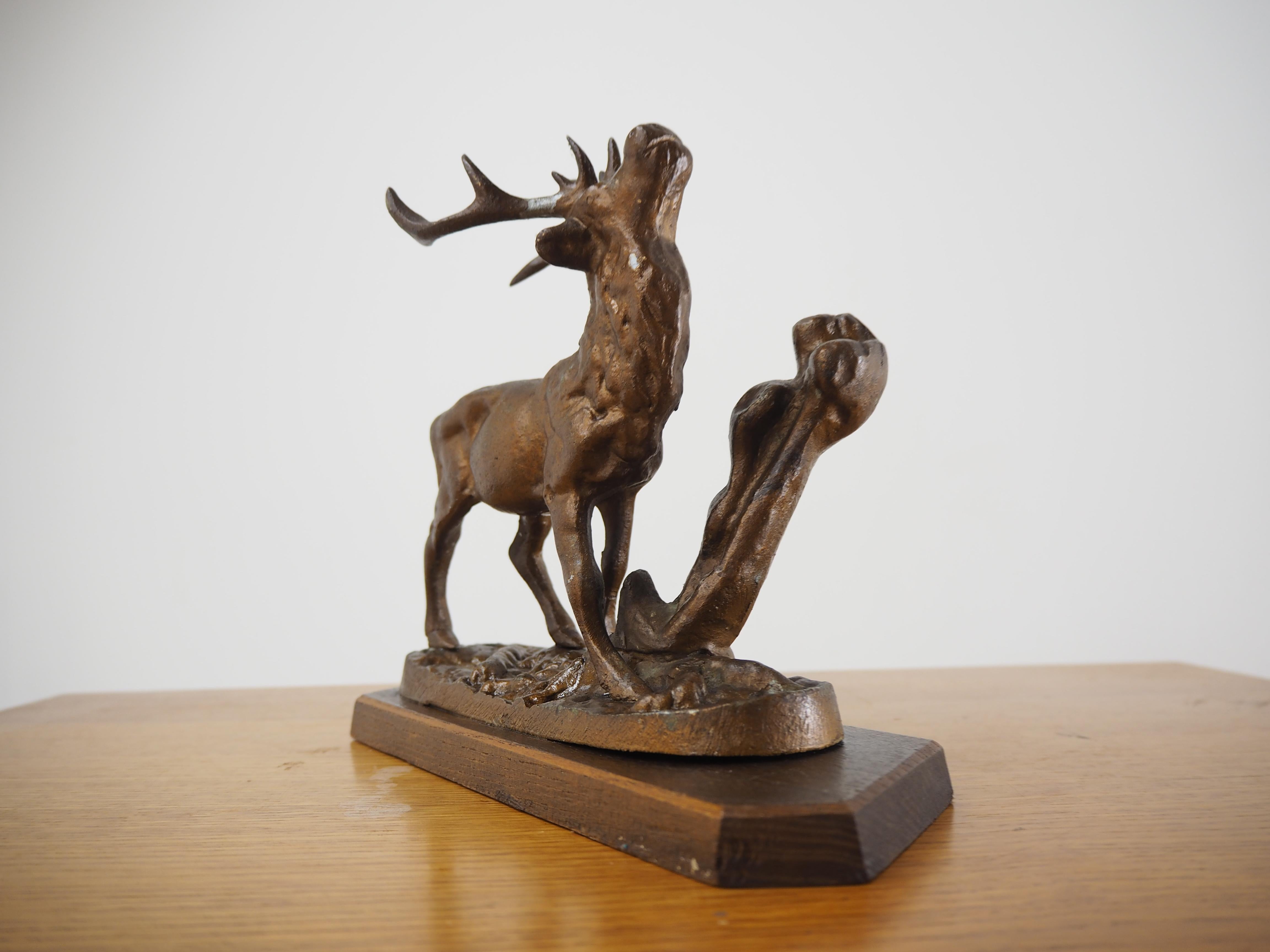 Midcentury Alloy Deer Sculpture, Czechoslovakia, 1960s For Sale 1
