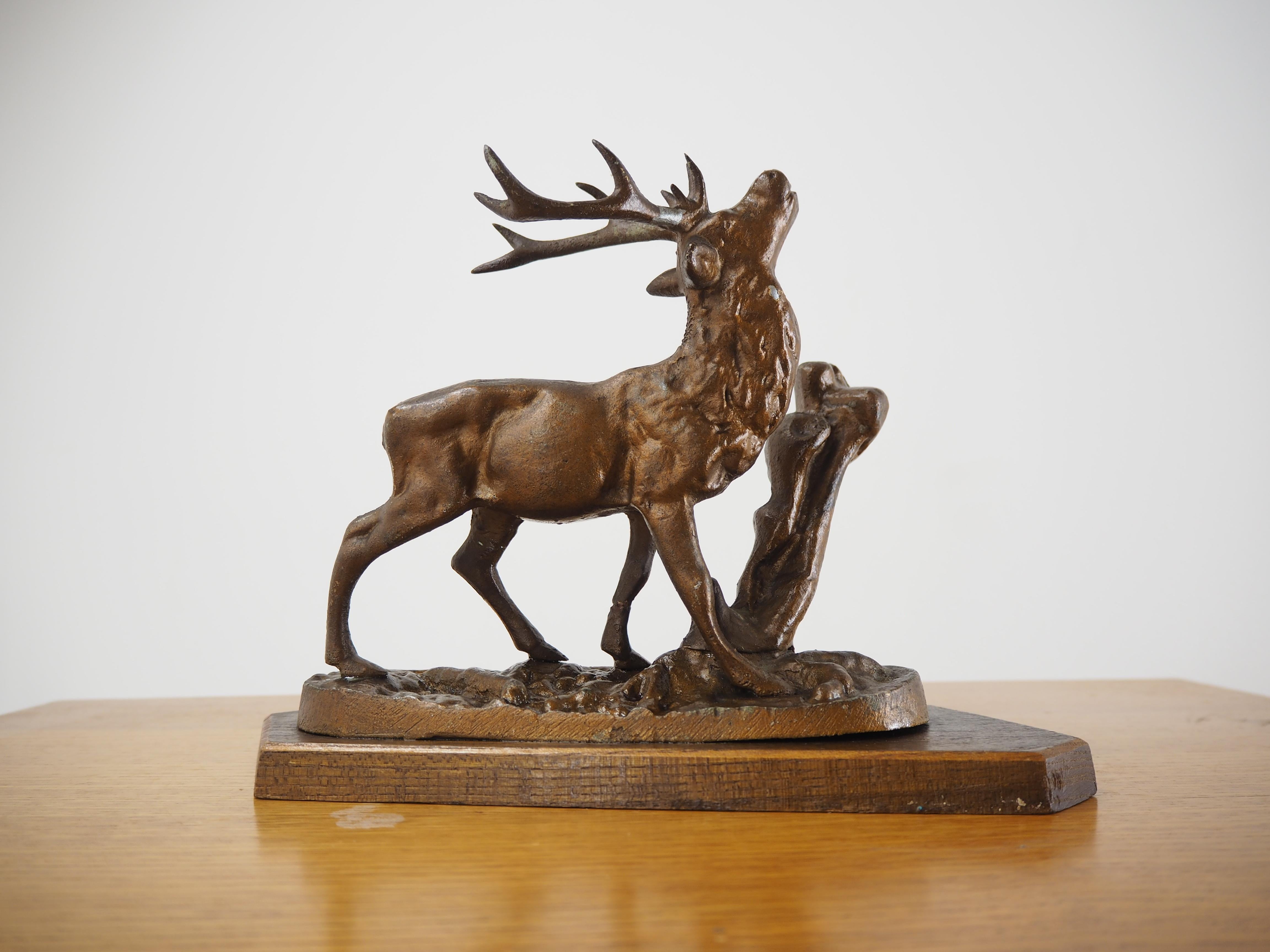 Scultura di cervo in lega di metà secolo, Cecoslovacchia, anni '60 in vendita 3