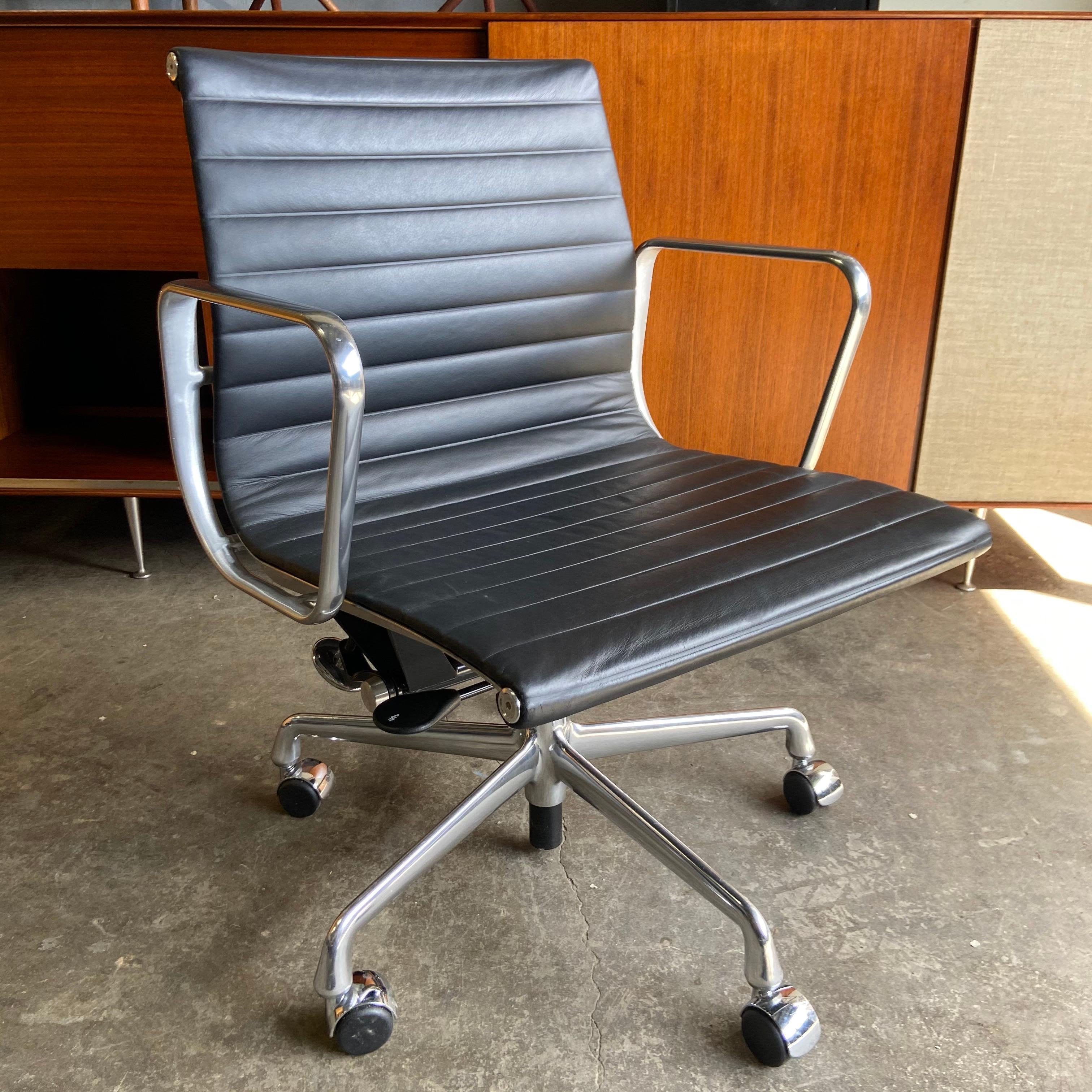 American Midcentury Aluminum Group Chairs in Black Leather Near New Old Stock