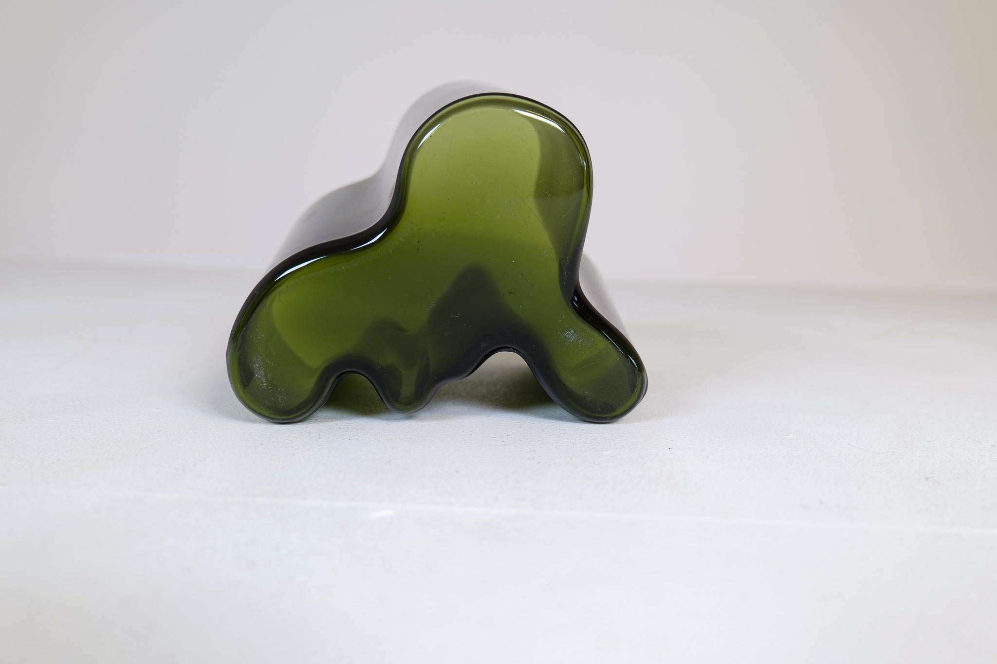 Midcentury Alvar Aalto Large Green 3030 Savoy Vase in Dark Green Iittala 1950s 6