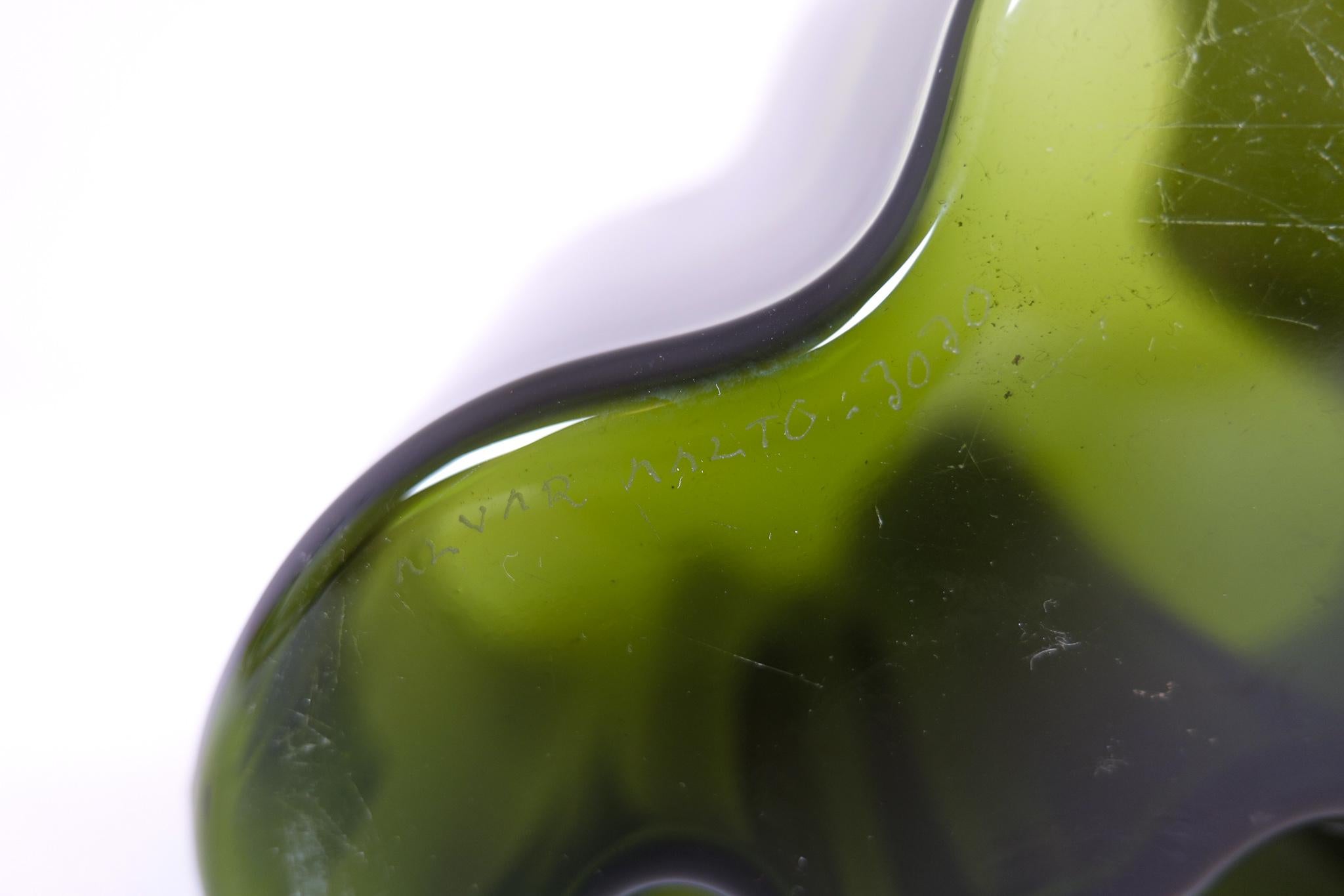 Midcentury Alvar Aalto Large Green 3030 Savoy Vase in Dark Green Iittala 1950s 7