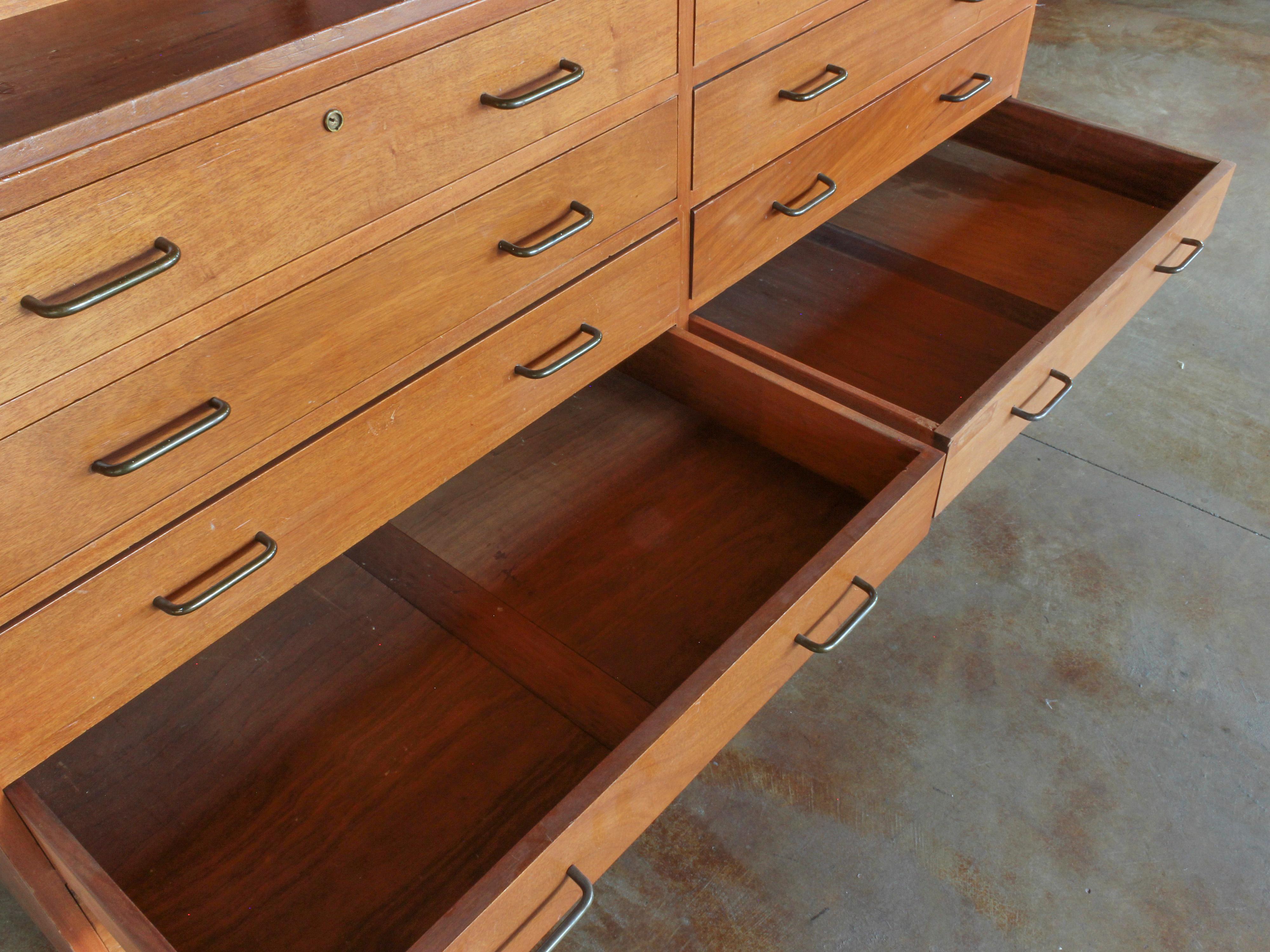 Midcentury American Mahogany Bookcase For Sale 12