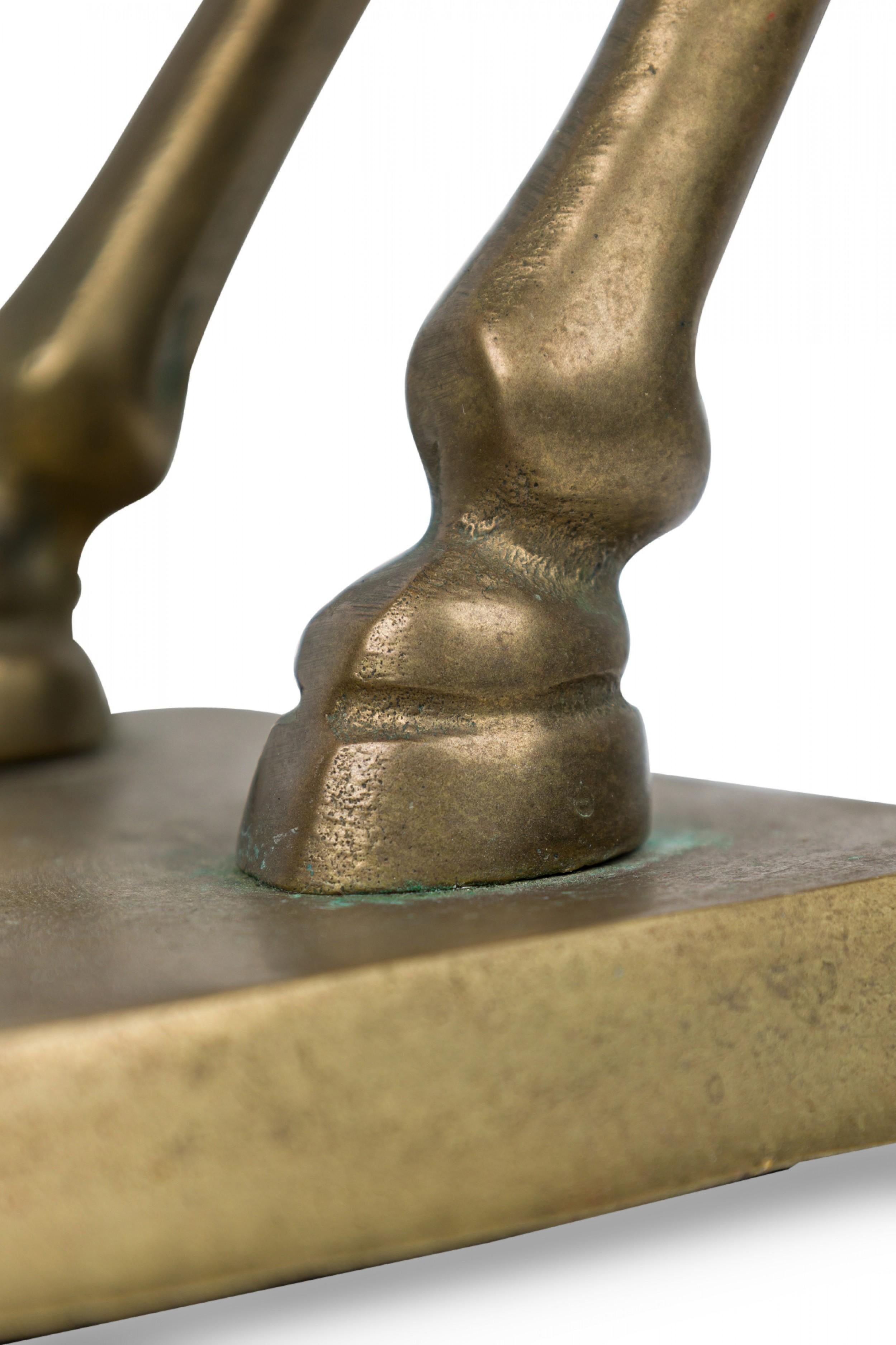 Midcentury American Modern Messing Einhorn-Skulptur auf quadratischem Sockel (Metall) im Angebot