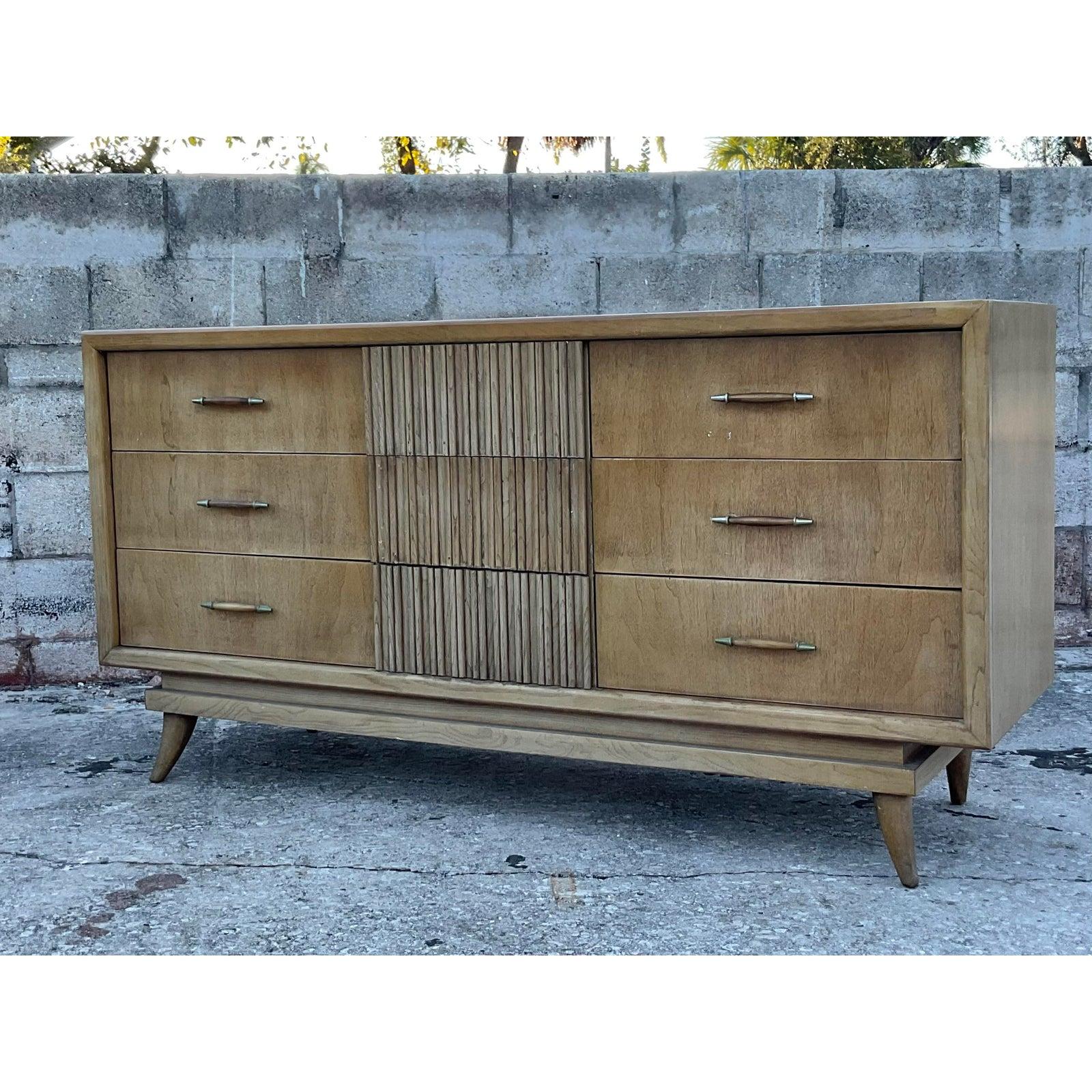 American Classical Mid-Century American of Martinsville 1950s Rib Front Dresser