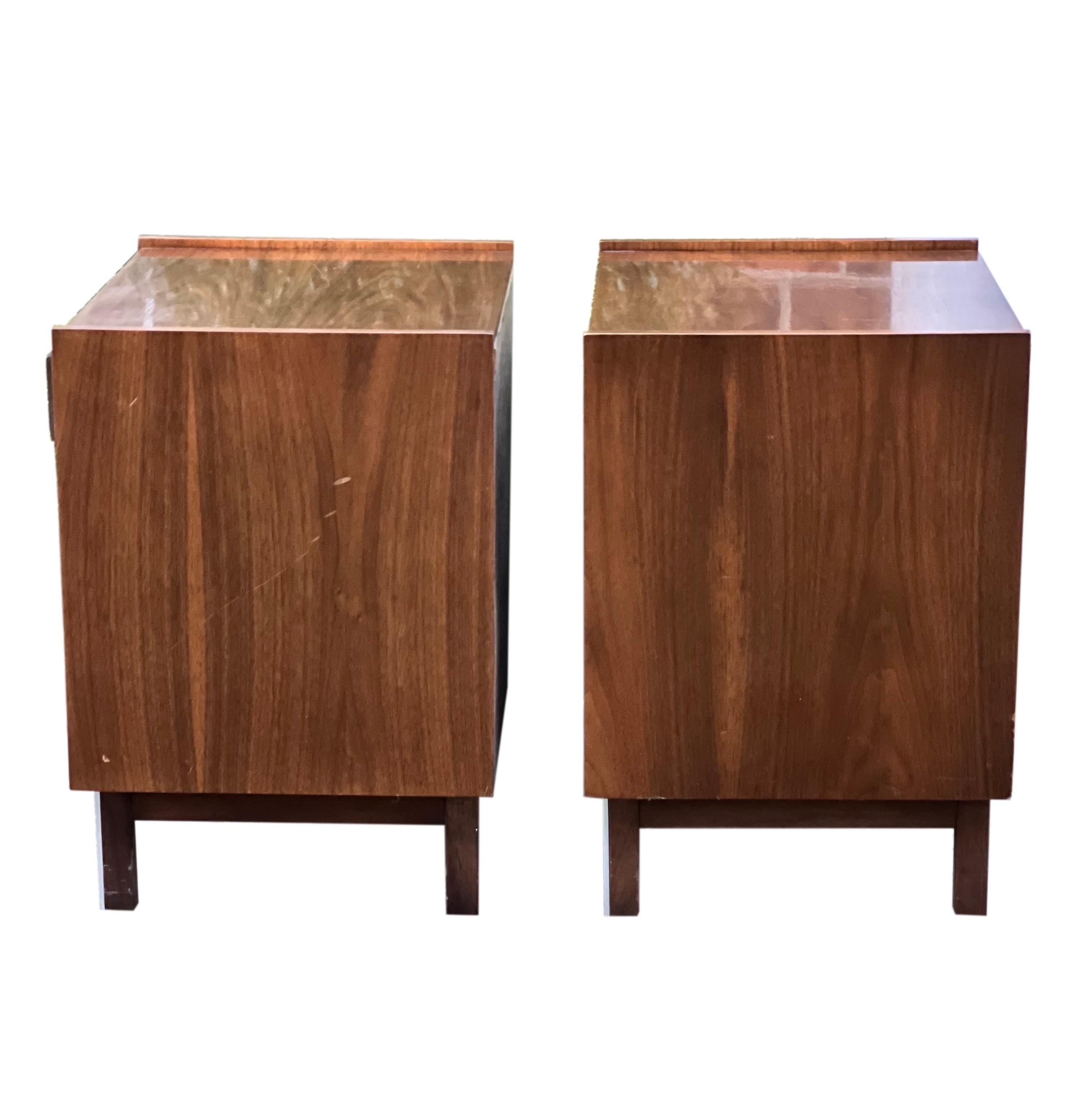 North American Midcentury American of Martinsville Nightstands, a Pair