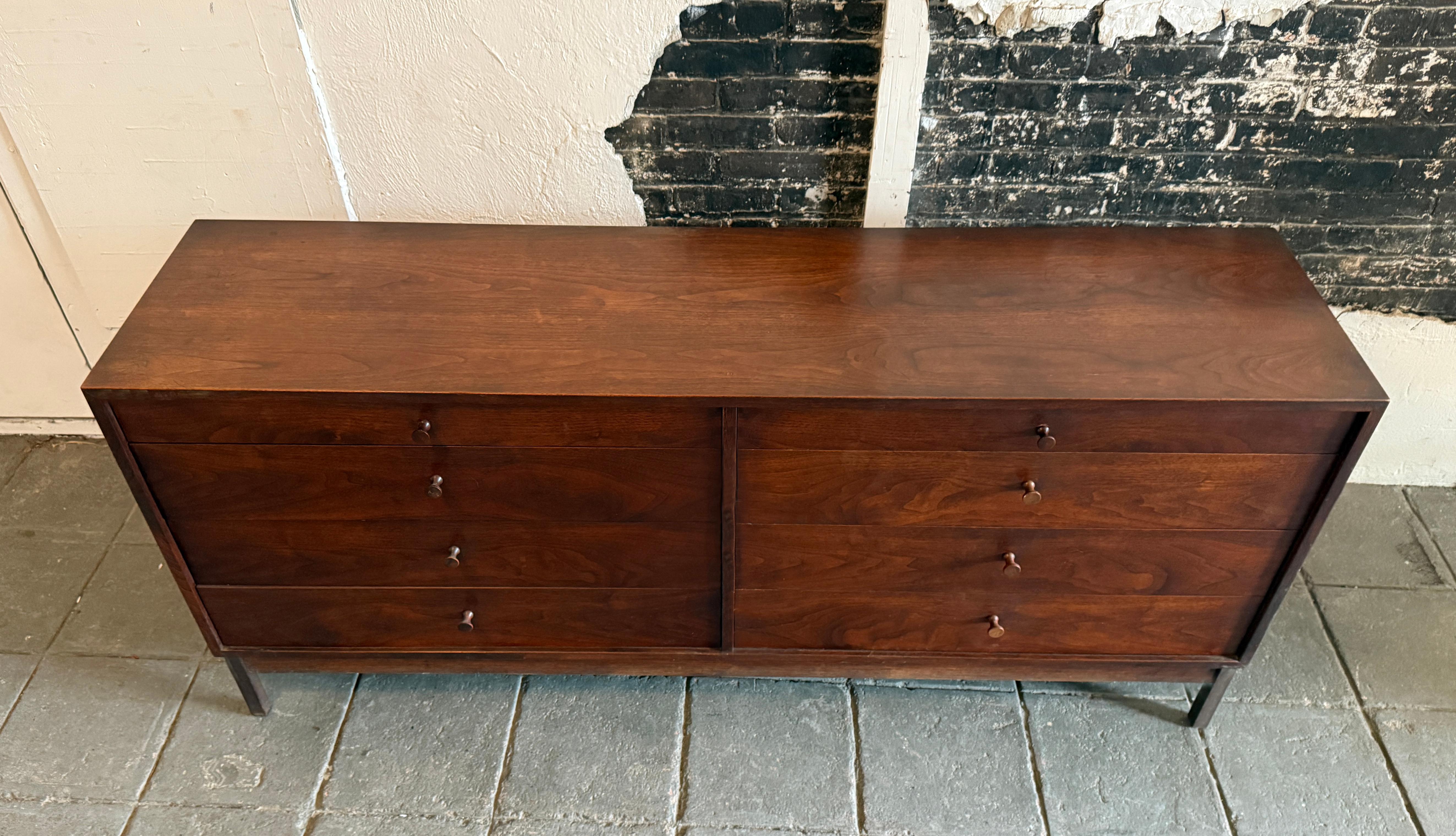 Mid-Century Modern Midcentury American Studio Craft Walnut 8-Drawer Dresser by Richard Artschwager