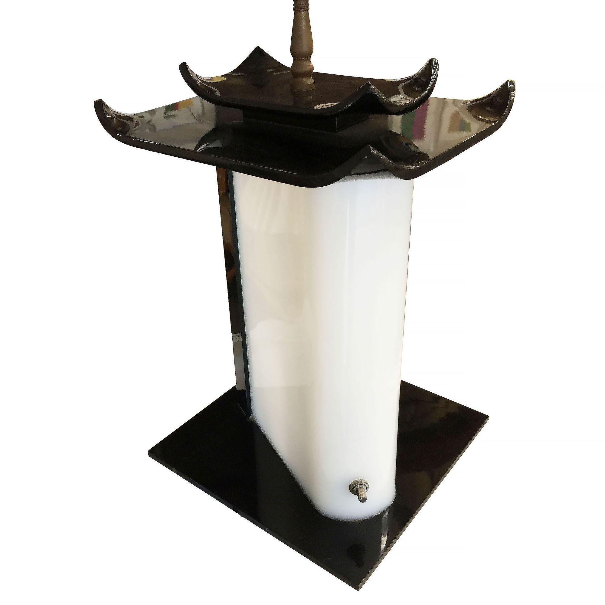 American Midcentury Arabian Inspired Lucite Sculptural Lamp by Moss For Sale