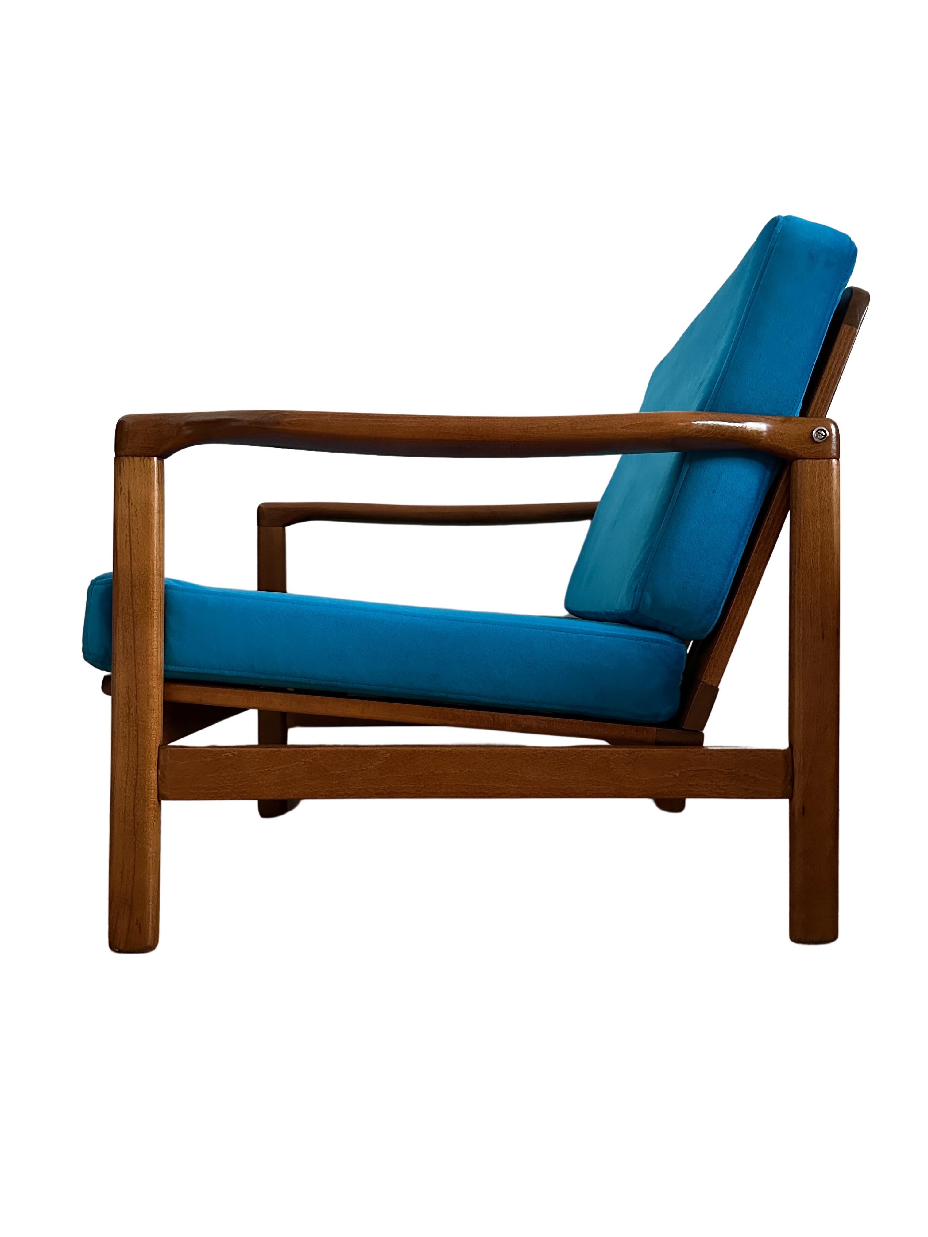 Hand-Crafted Midcentury Armchair by Zenon Baczyk, Blue Velvet Upholstery, Poland, 1960s For Sale