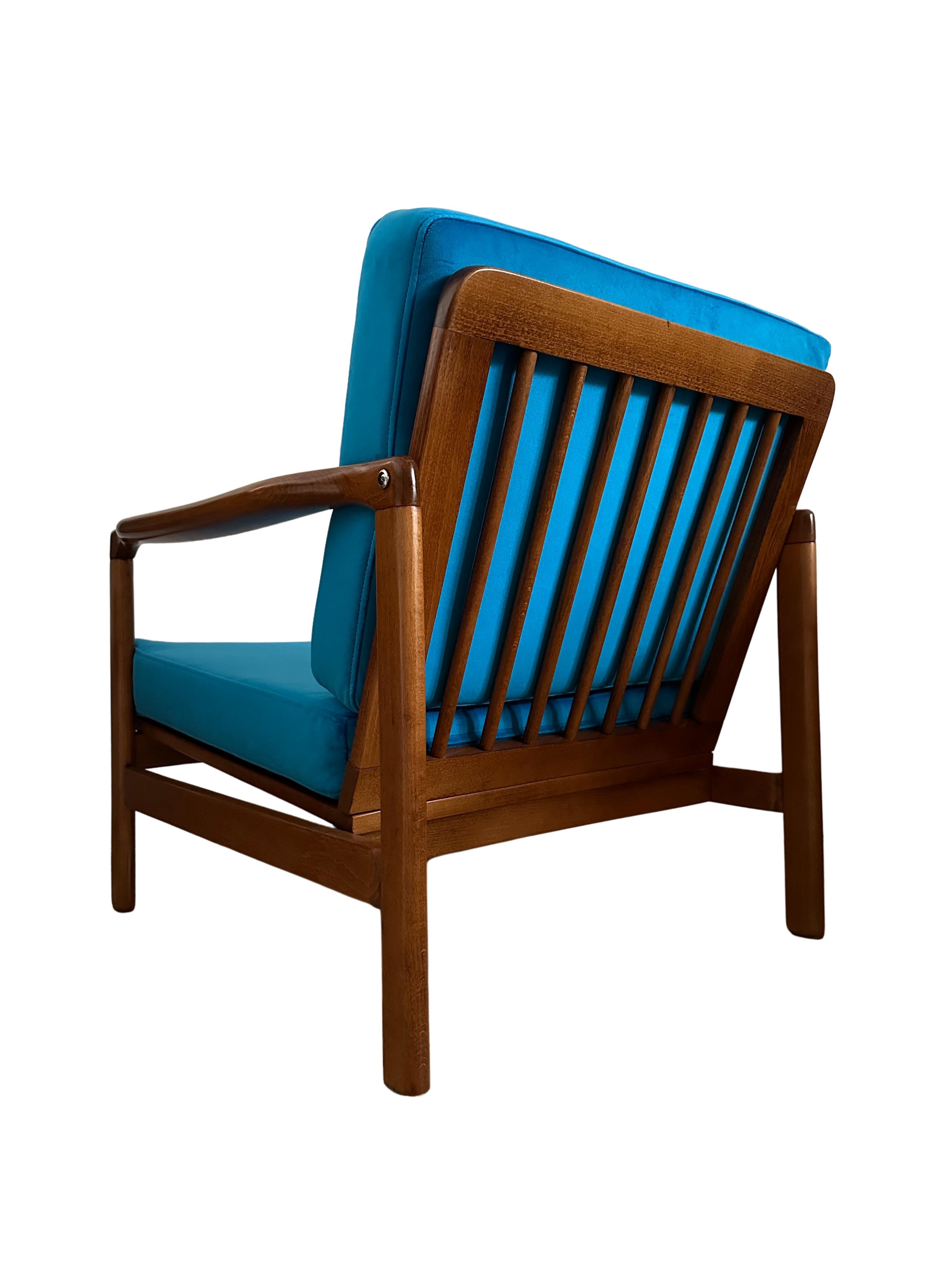 20th Century Midcentury Armchair by Zenon Baczyk, Blue Velvet Upholstery, Poland, 1960s For Sale