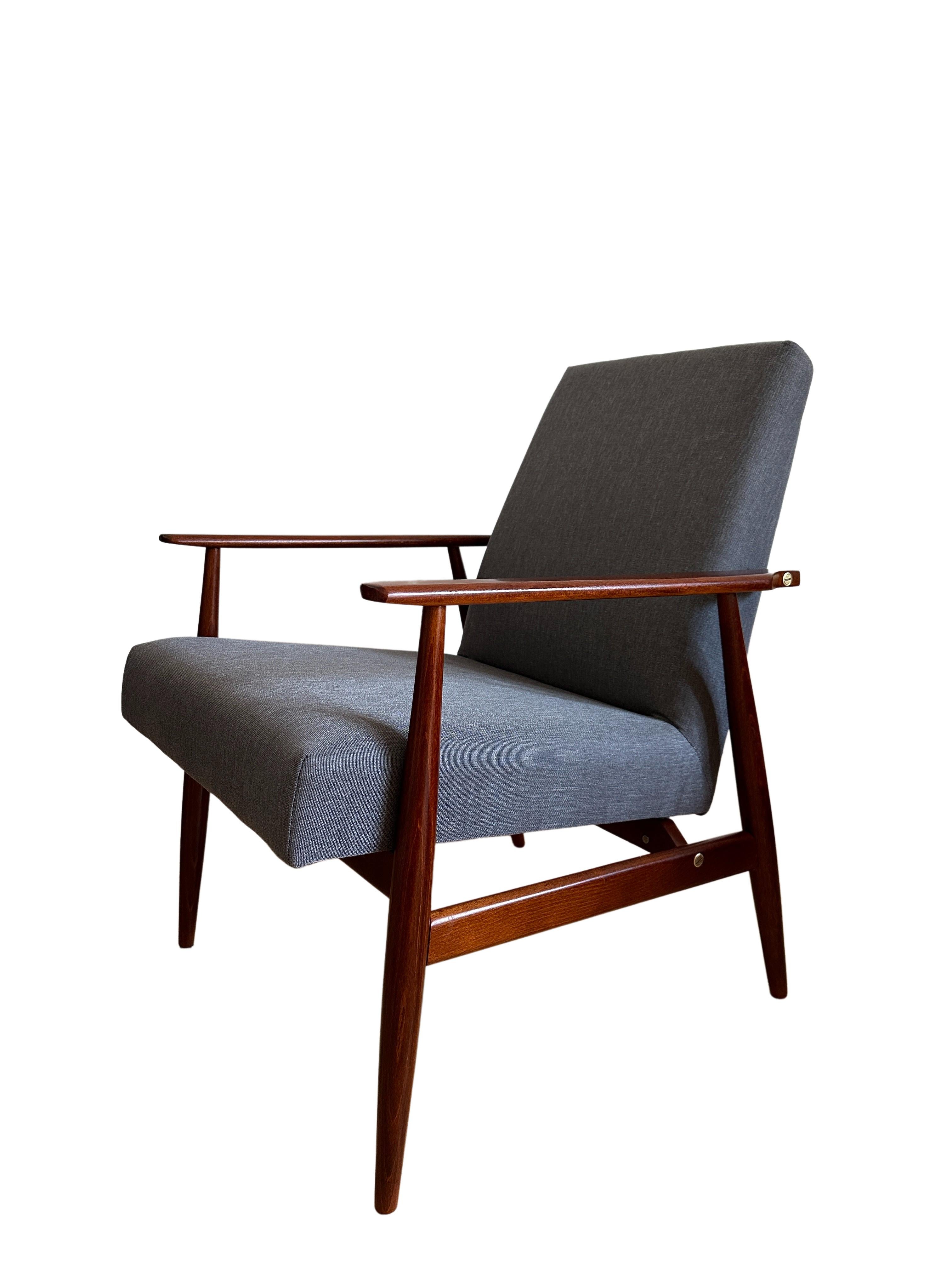 Midcentury Armchair in Kvadrat Upholstery by Henryk Lis, Europe, 1960s For Sale 1