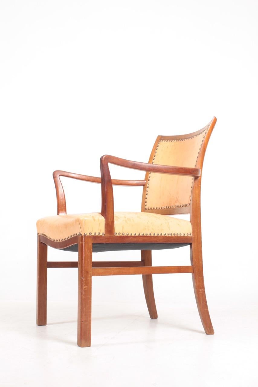 Midcentury Armchair in Patinated Leather, Danish Design, 1950s For Sale 3