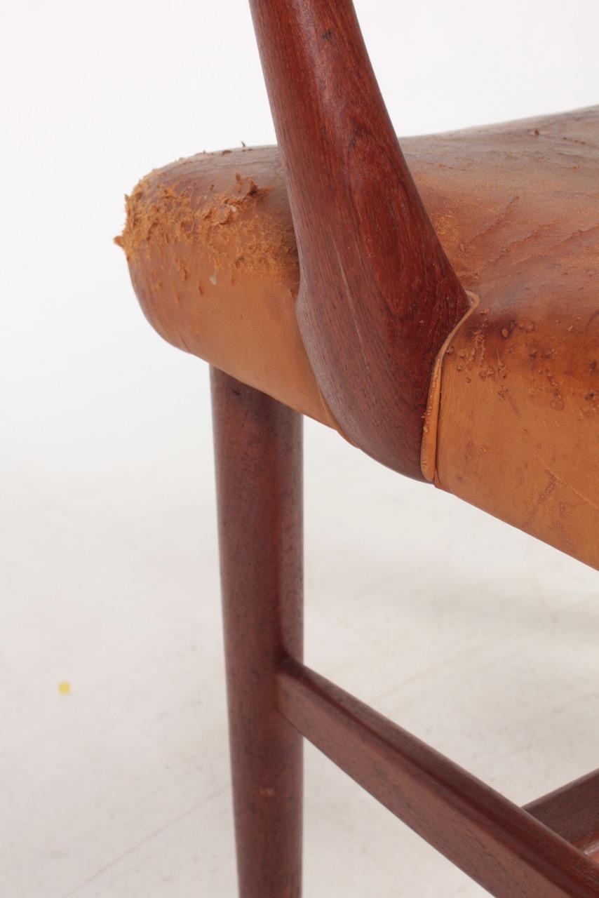 Midcentury Armchair in Teak and Patinated Leather, Danish Cabinetmaker 1950s 3