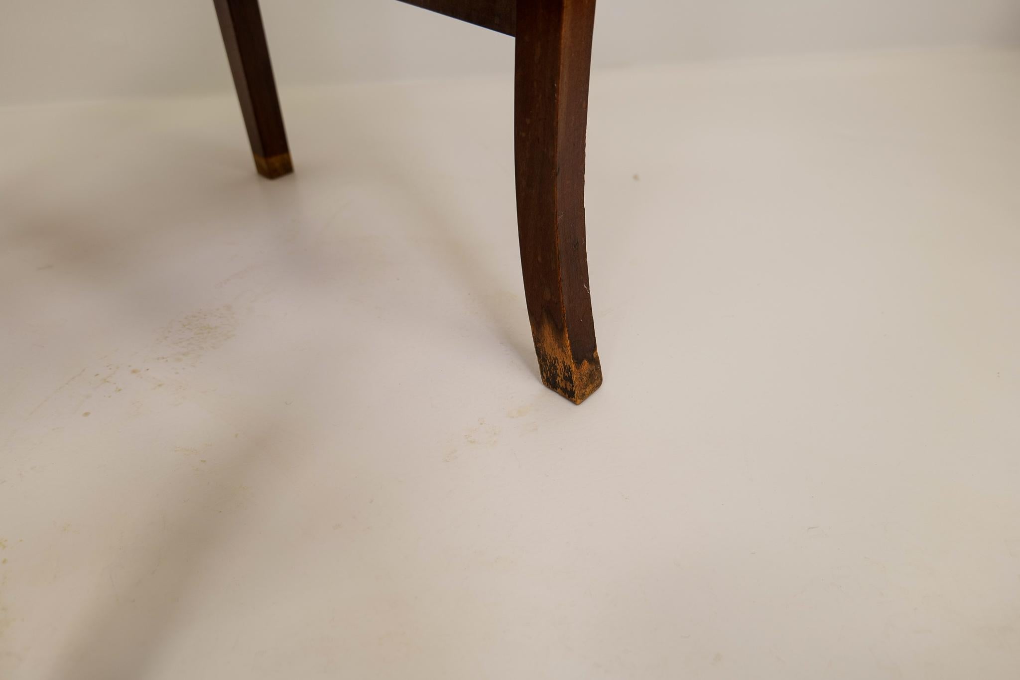 Sessel aus der Mitte des Jahrhunderts Ole Wanscher für Fritz Hansen, Buchenholz gebeizt und Leder im Angebot 5